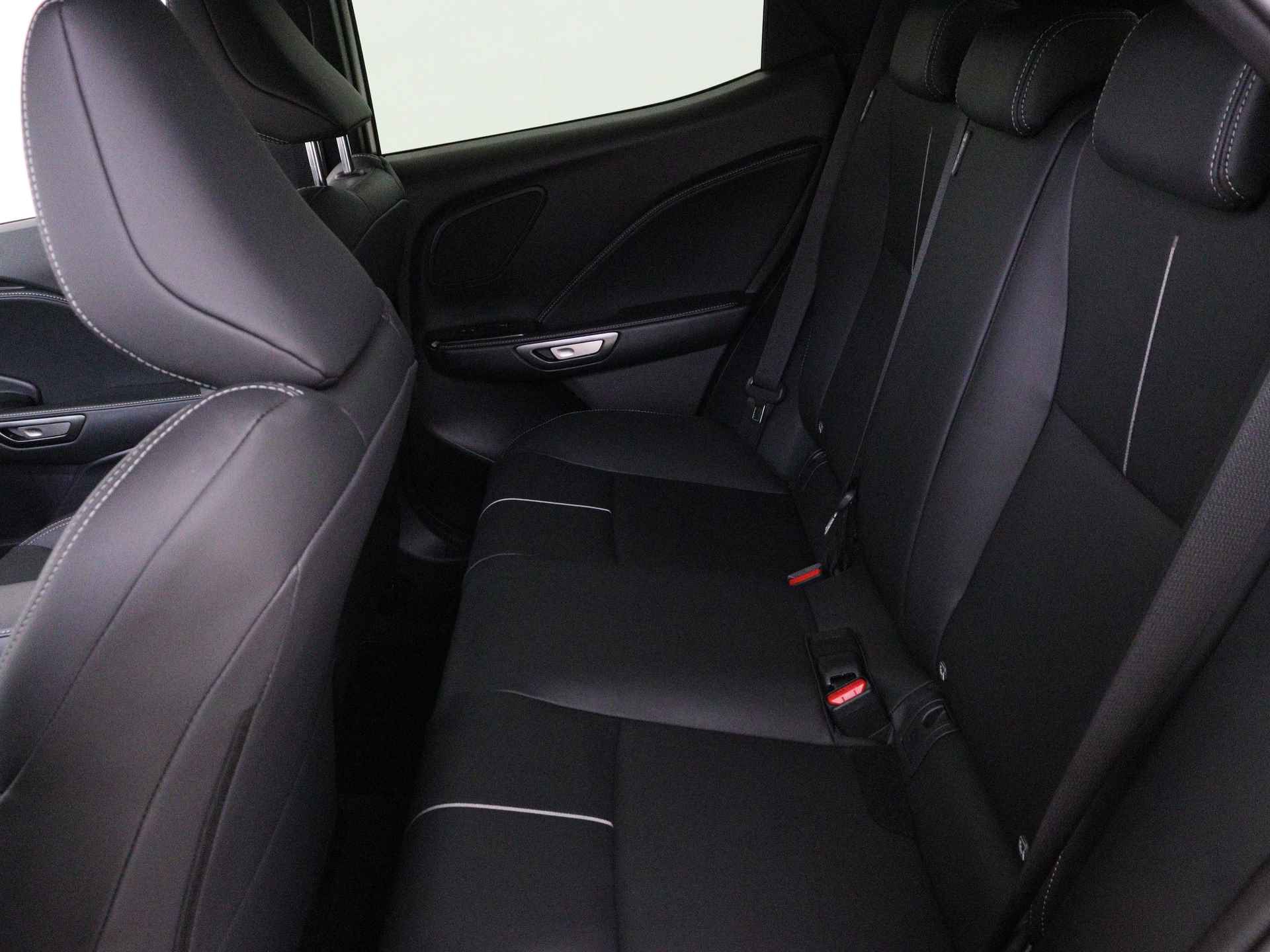 Lexus LBX Relax 2WD | Memory Seat | Mark Levinson | 360 Camera | - 18/57