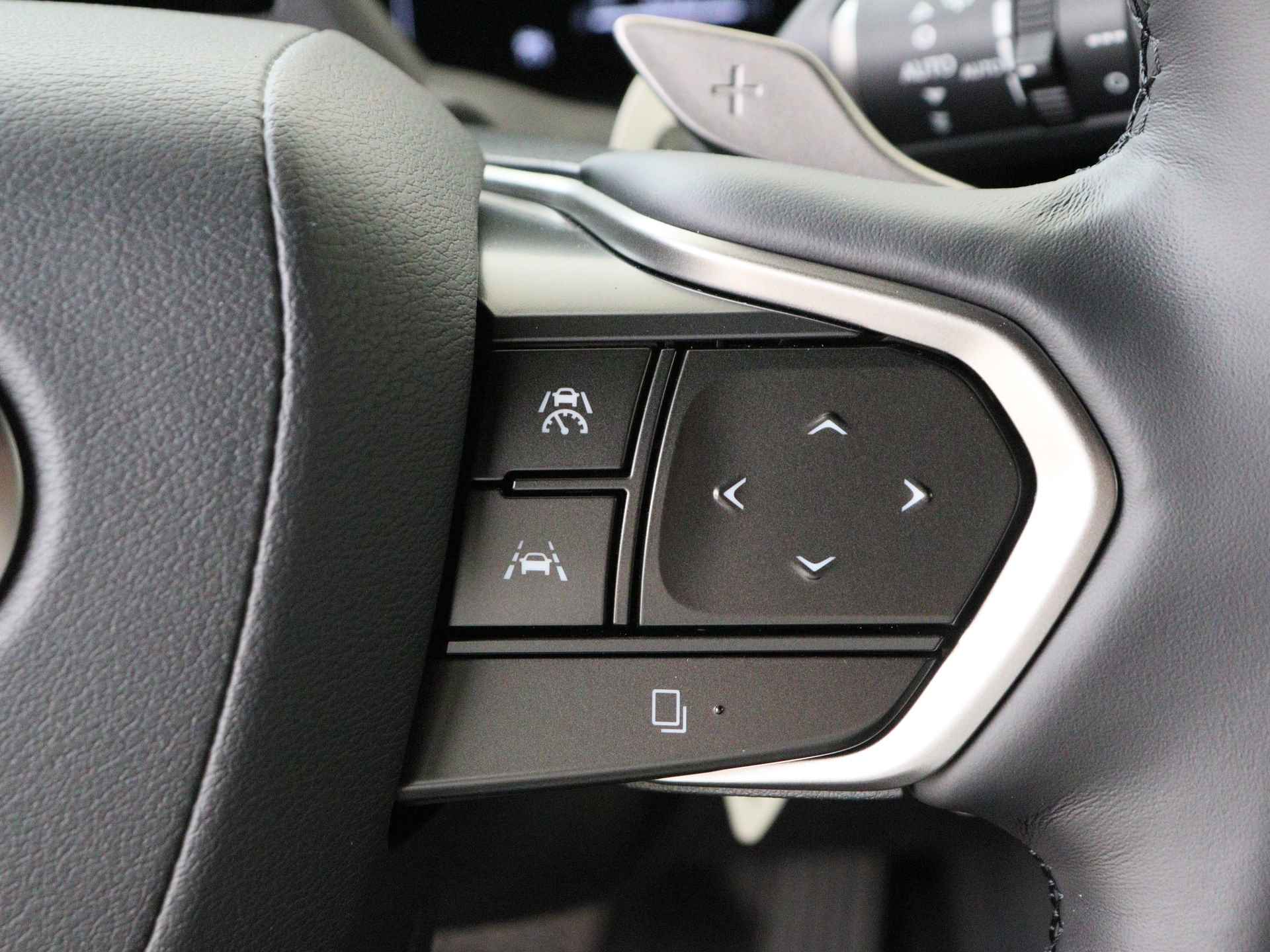 Lexus LBX Relax 2WD | Memory Seat | Mark Levinson | 360 Camera | - 21/57