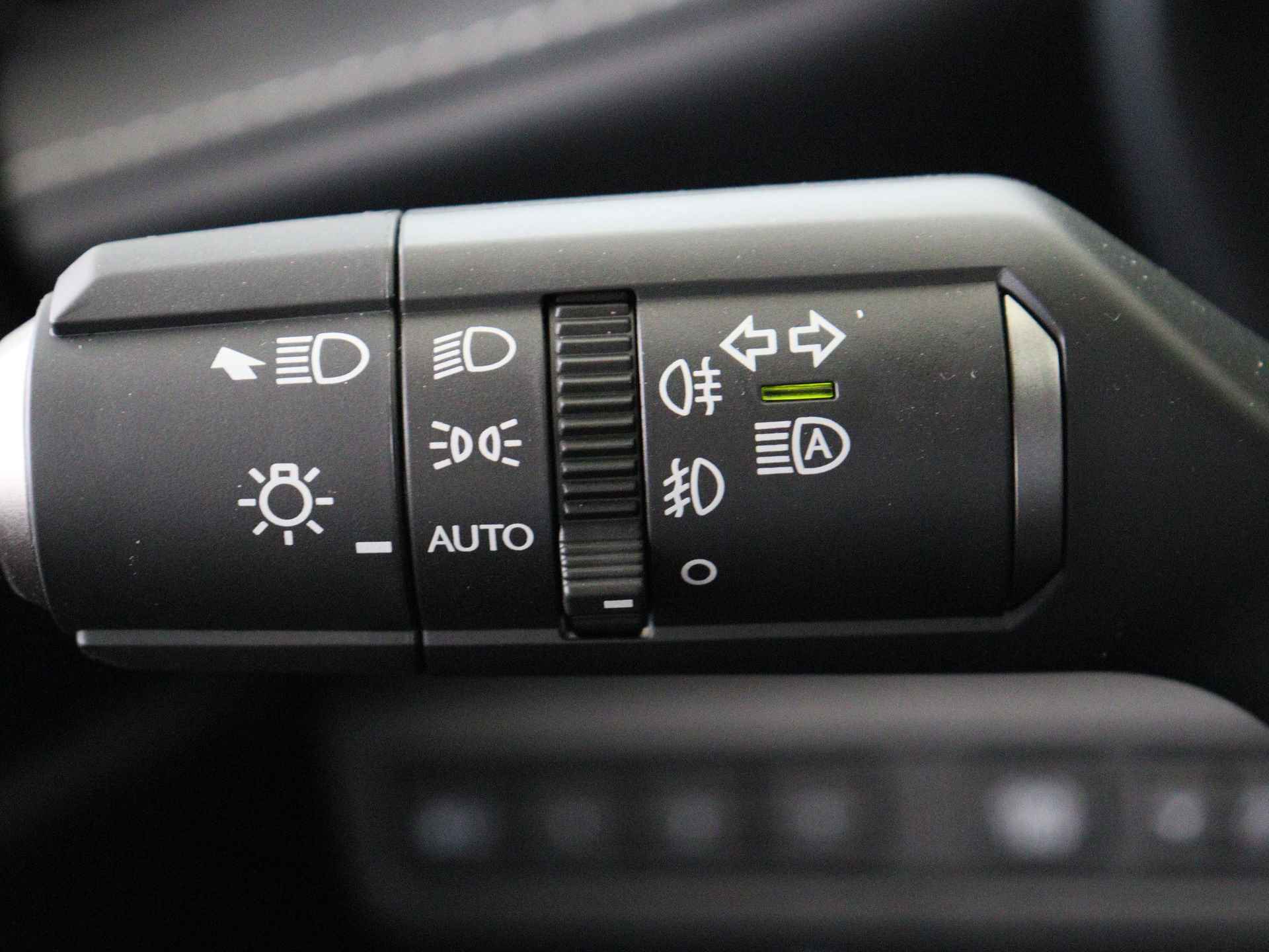 Lexus LBX Relax 2WD | Memory Seat | Mark Levinson | 360 Camera | - 22/57