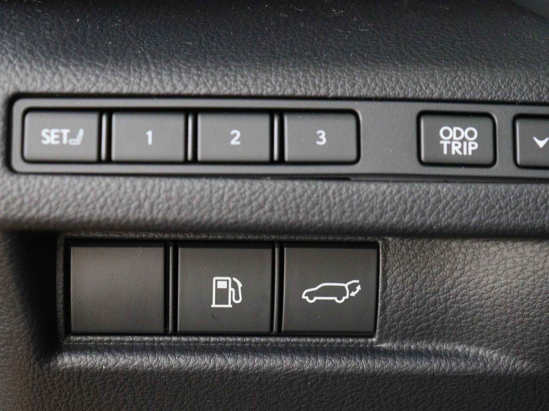Lexus LBX Relax 2WD | Memory Seat | Mark Levinson | 360 Camera | - 34/57