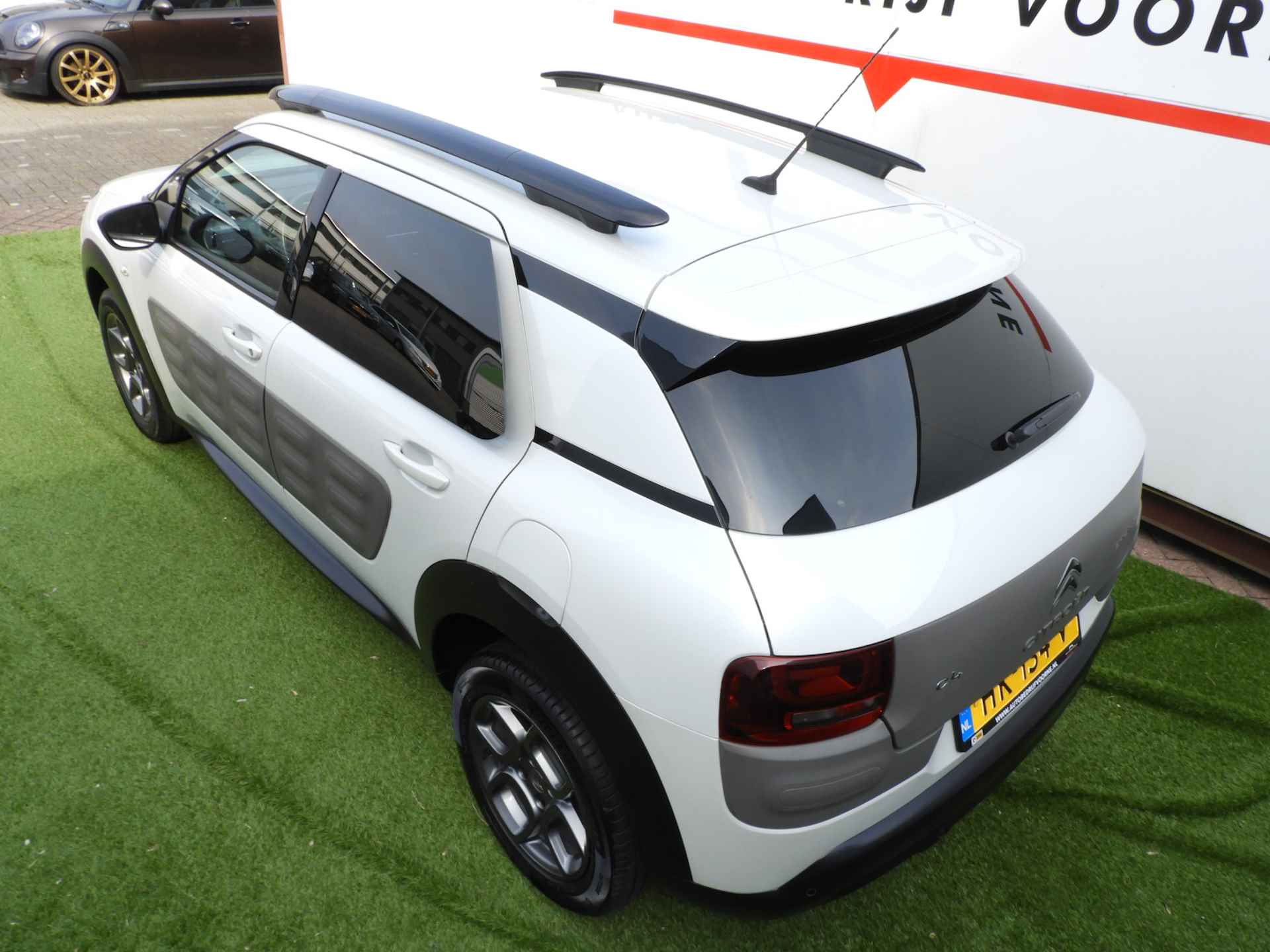 CITROEN C4 Cactus VTi 82pk SHINE - 33/35