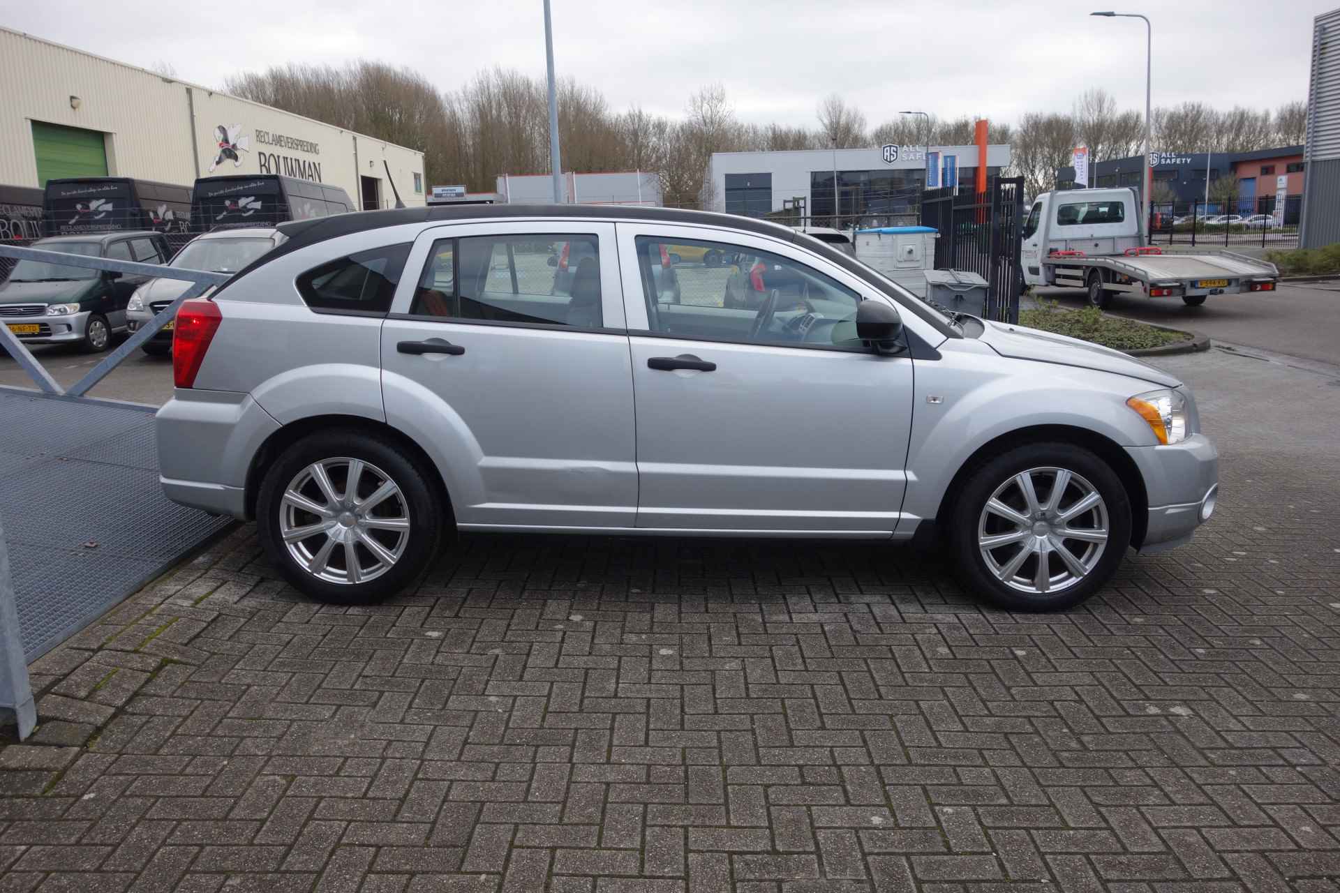 Dodge Caliber 2.0 SE AUTOMAAT/AIRCO/CRUISE/TREK H./P SENSOREN. - 8/22