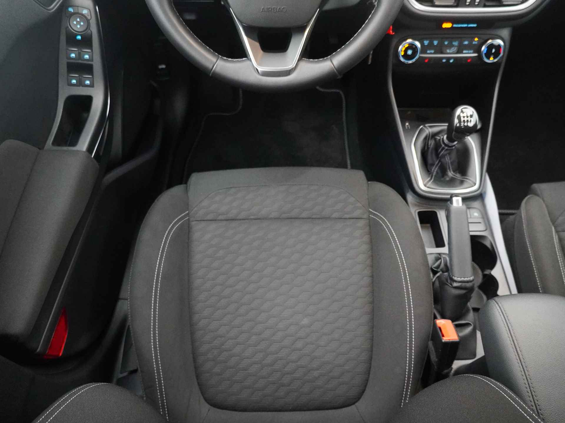 Ford Fiesta EcoBoost 100 pk Titanium | Winter pack | Apple Carplay | Clima | Cruise | PDC | LMV - 12/18