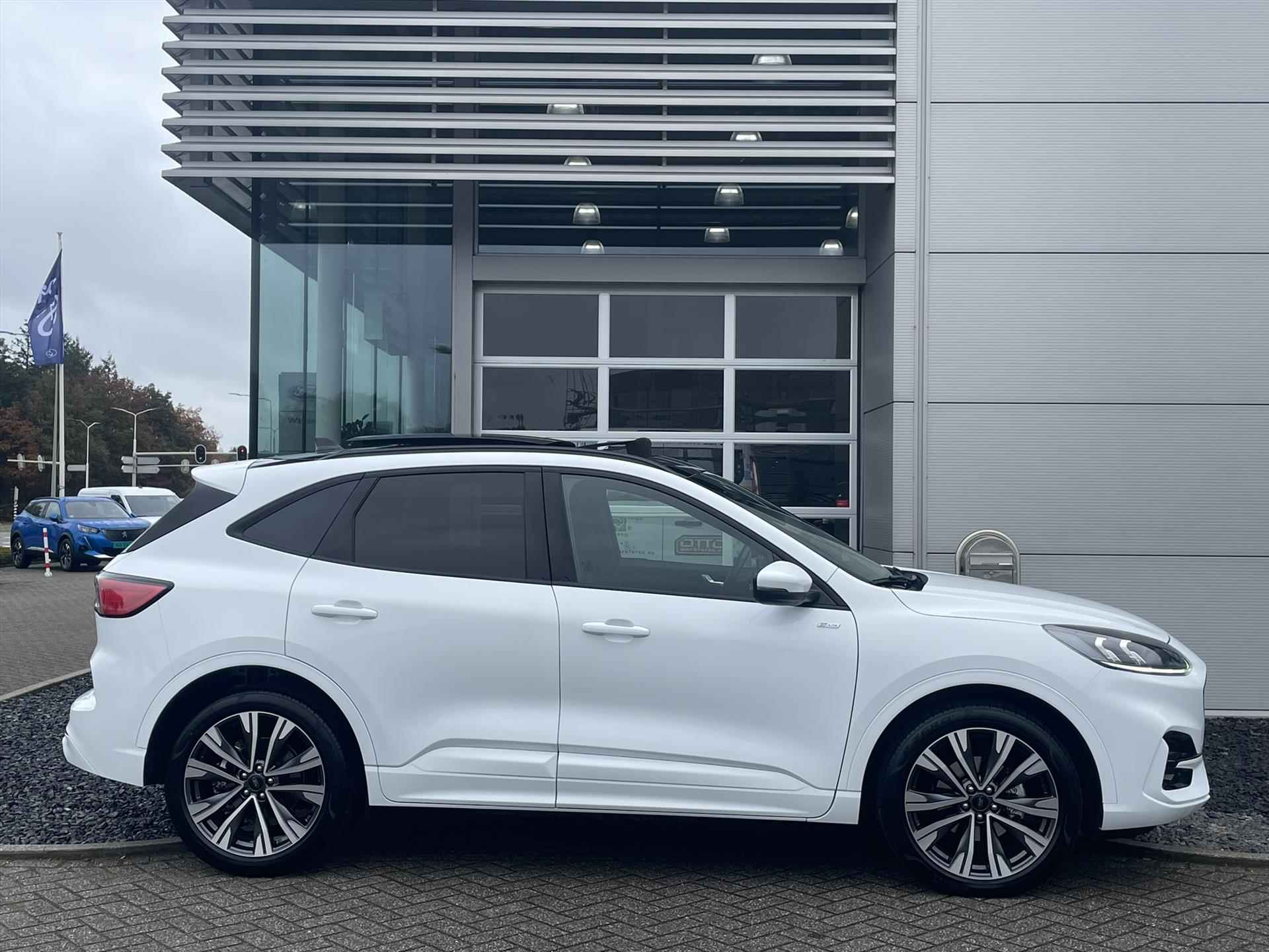 FORD Kuga 2.5 PHEV e-CVT 225pk ST-Line X | AUTOMAAT | Panoramisch Schuif-/Kantel Dak | Navigatie | Cruise Control | Handsfree Achterklep | PDC Voor & Achter | - 4/39