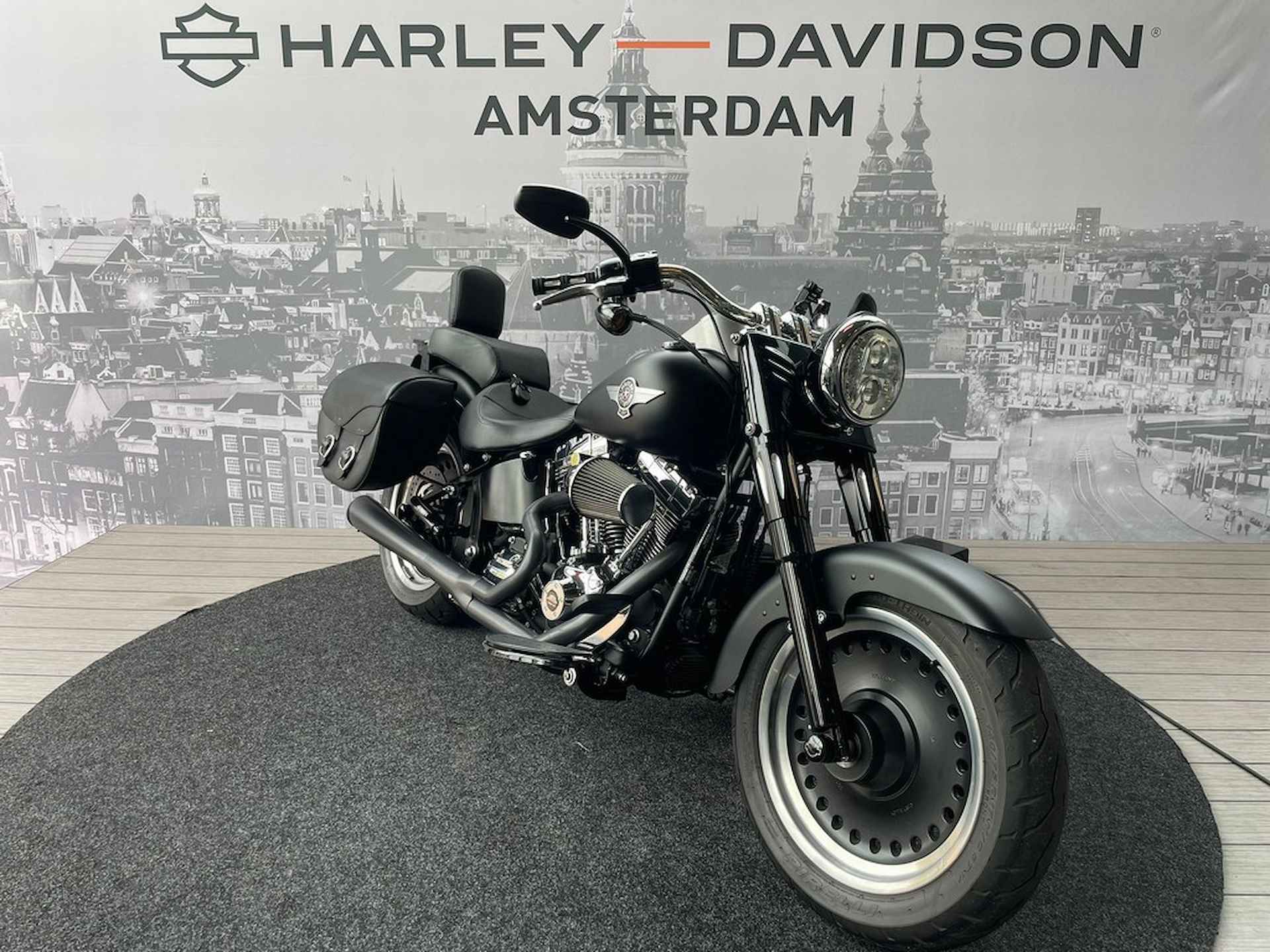 Harley-Davidson FLSTF Fat Boy 120R - 4/9