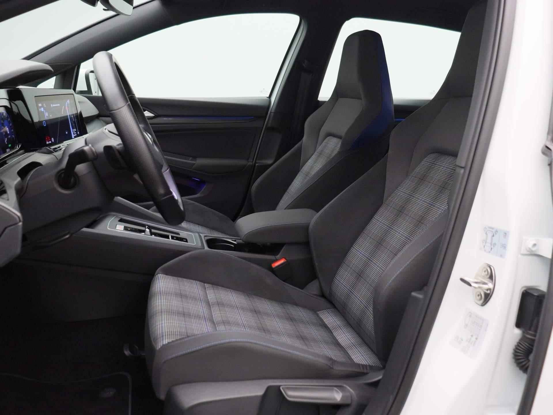 Volkswagen Golf 1.4 eHybrid GTE 245 PK | Automaat | Navigatie | Adaptive Cruise Control | Climate Control | Stoelverwarming | Parkeersensoren | Virtual Cockpit | Rijprofielen | LED | Lichtmetalen velgen | - 12/44