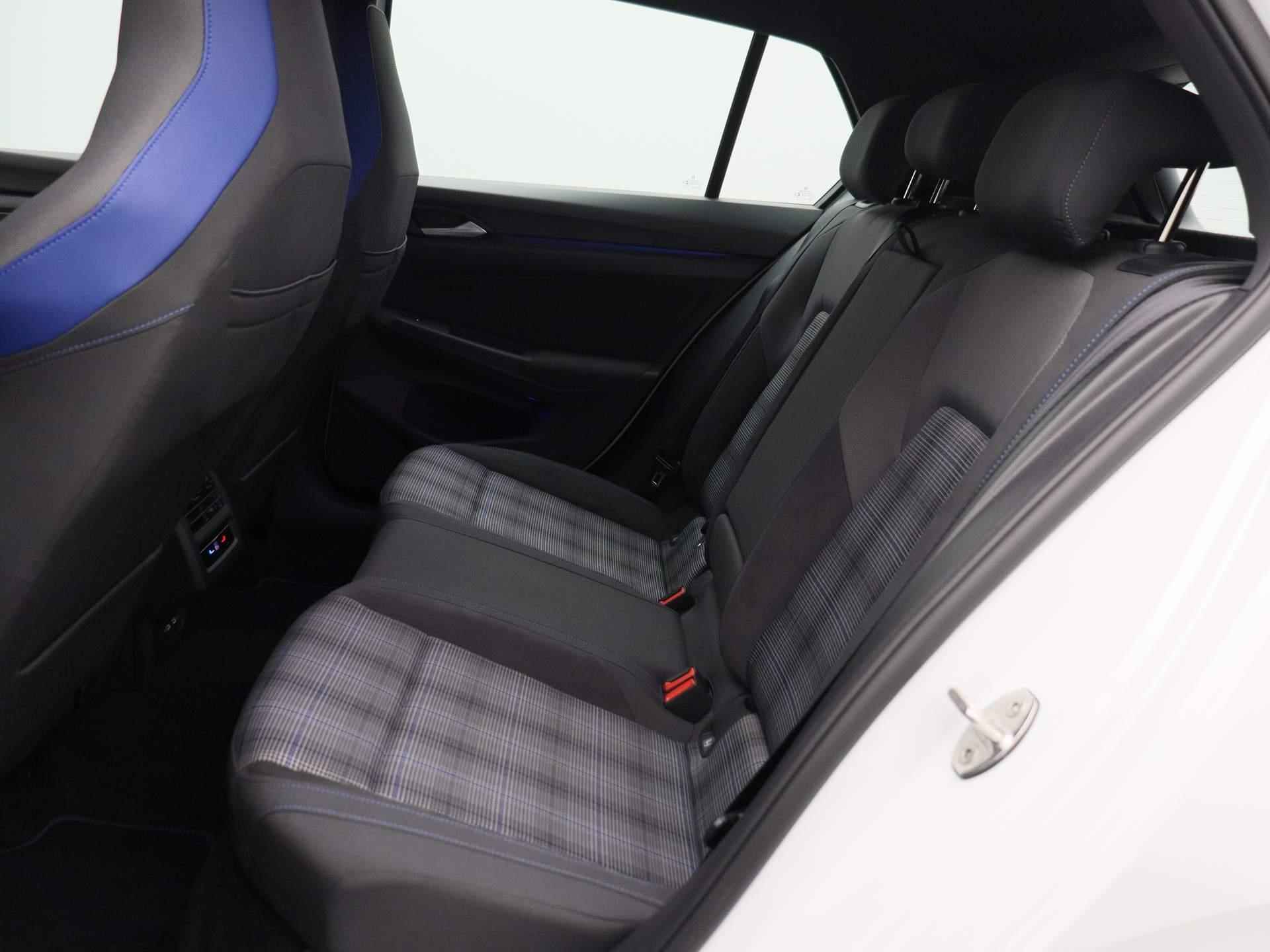 Volkswagen Golf 1.4 eHybrid GTE 245 PK | Automaat | Navigatie | Adaptive Cruise Control | Climate Control | Stoelverwarming | Parkeersensoren | Virtual Cockpit | Rijprofielen | LED | Lichtmetalen velgen | - 13/44