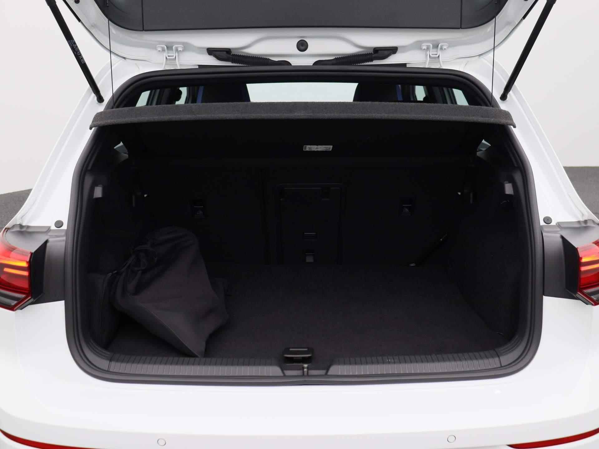 Volkswagen Golf 1.4 eHybrid GTE 245 PK | Automaat | Navigatie | Adaptive Cruise Control | Climate Control | Stoelverwarming | Parkeersensoren | Virtual Cockpit | Rijprofielen | LED | Lichtmetalen velgen | - 14/44