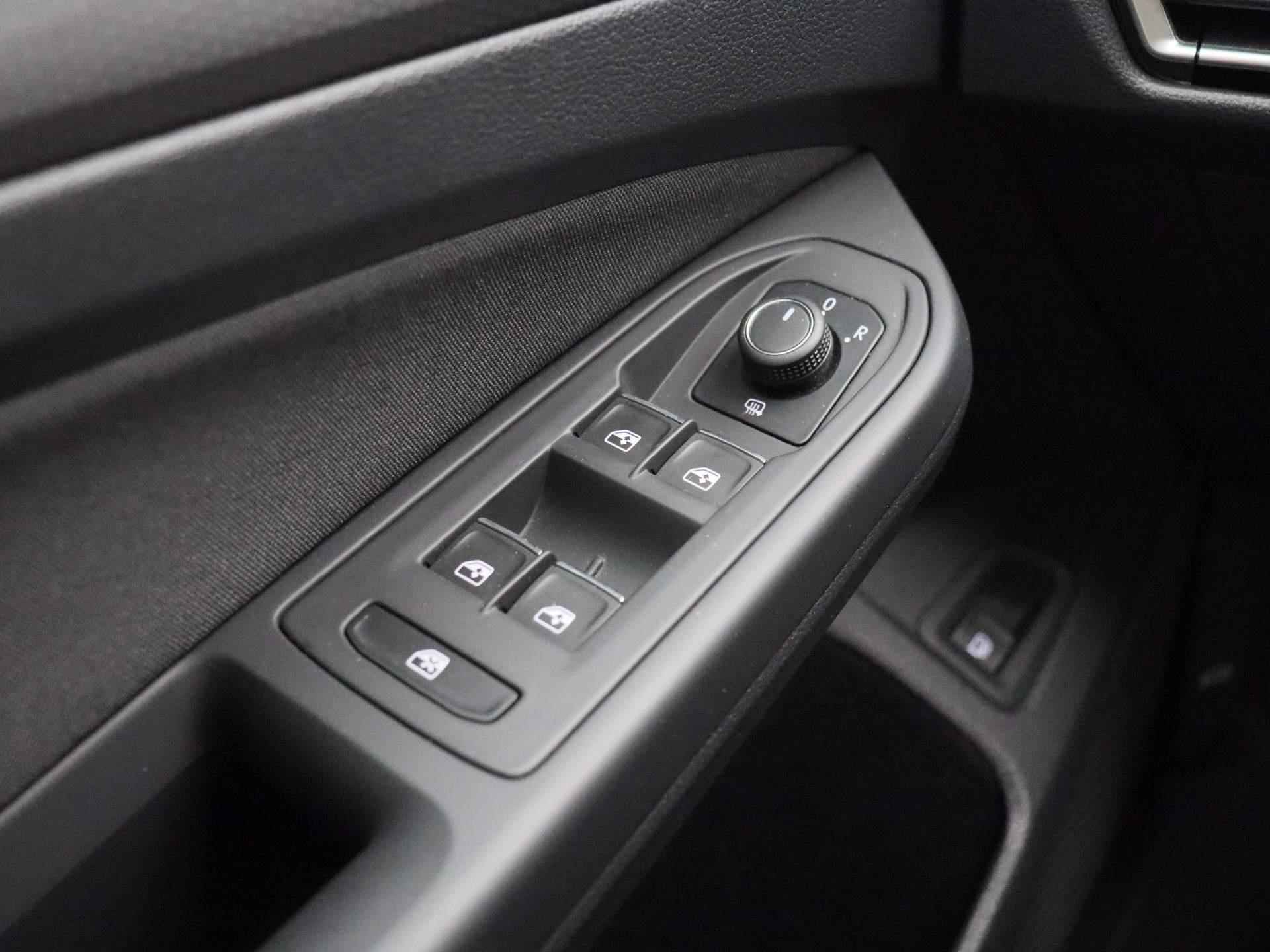Volkswagen Golf 1.4 eHybrid GTE 245 PK | Automaat | Navigatie | Adaptive Cruise Control | Climate Control | Stoelverwarming | Parkeersensoren | Virtual Cockpit | Rijprofielen | LED | Lichtmetalen velgen | - 27/44