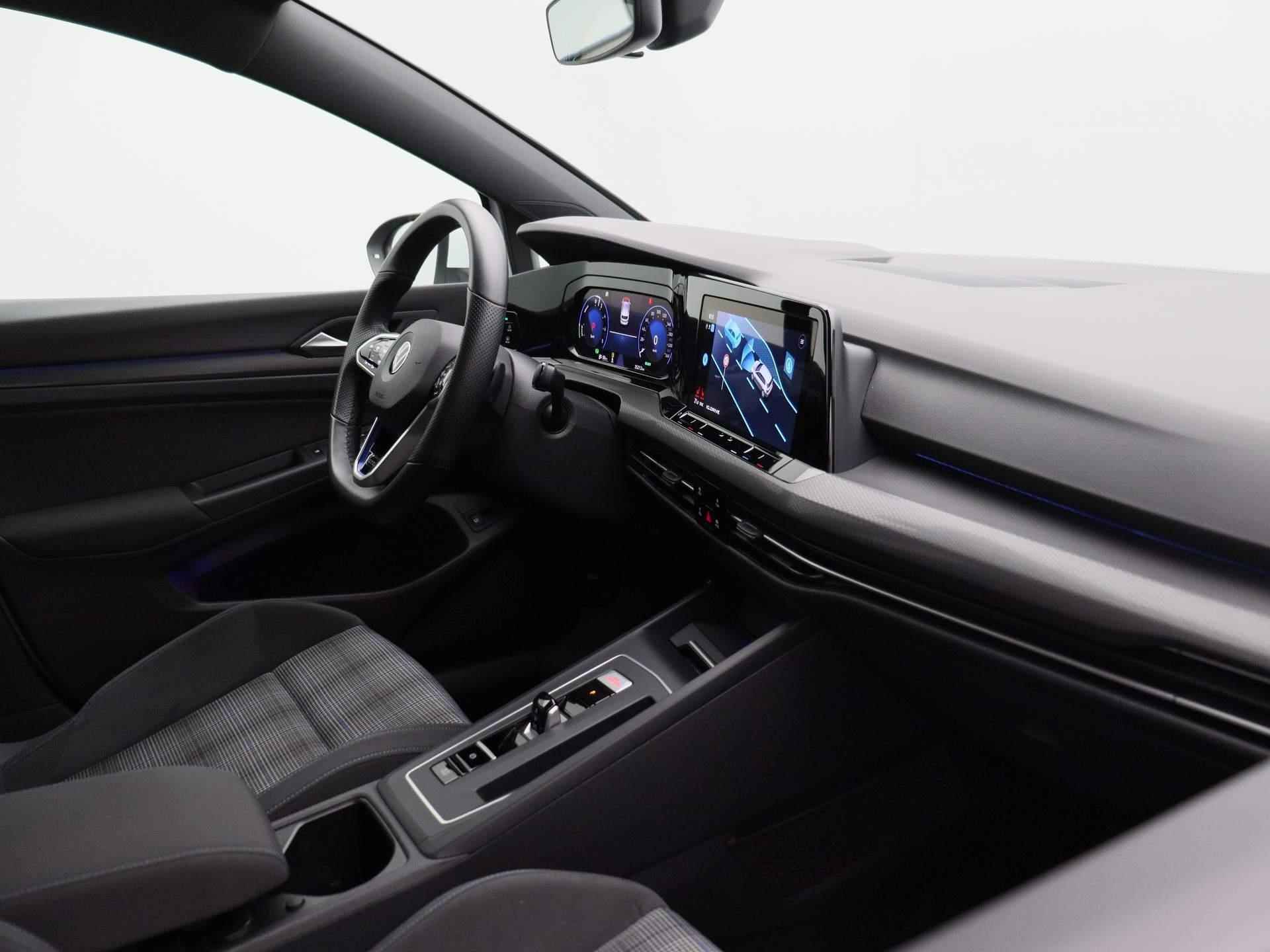 Volkswagen Golf 1.4 eHybrid GTE 245 PK | Automaat | Navigatie | Adaptive Cruise Control | Climate Control | Stoelverwarming | Parkeersensoren | Virtual Cockpit | Rijprofielen | LED | Lichtmetalen velgen | - 37/44