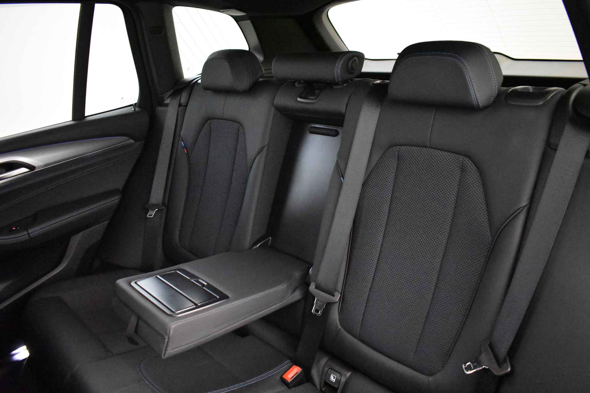 BMW X3 xDrive30e Executive M Sport Automaat / Trekhaak / Sportstoelen / Adaptieve LED / Comfort Access / Head-Up / Parking Assistant / Gesture Control - 10/52