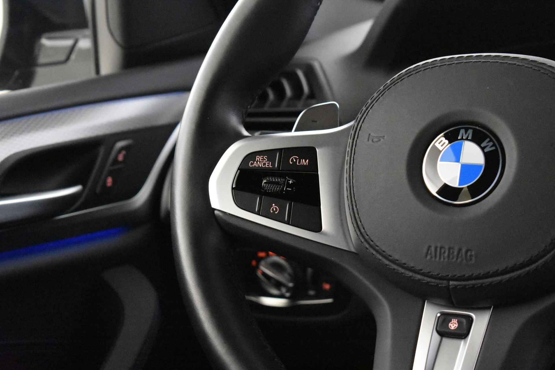 BMW X3 xDrive30e Executive M Sportpakket / Trekhaak / Sportstoelen / Adaptieve LED / Comfort Access / Head-Up / Parking Assistant / Gesture Control - 17/52