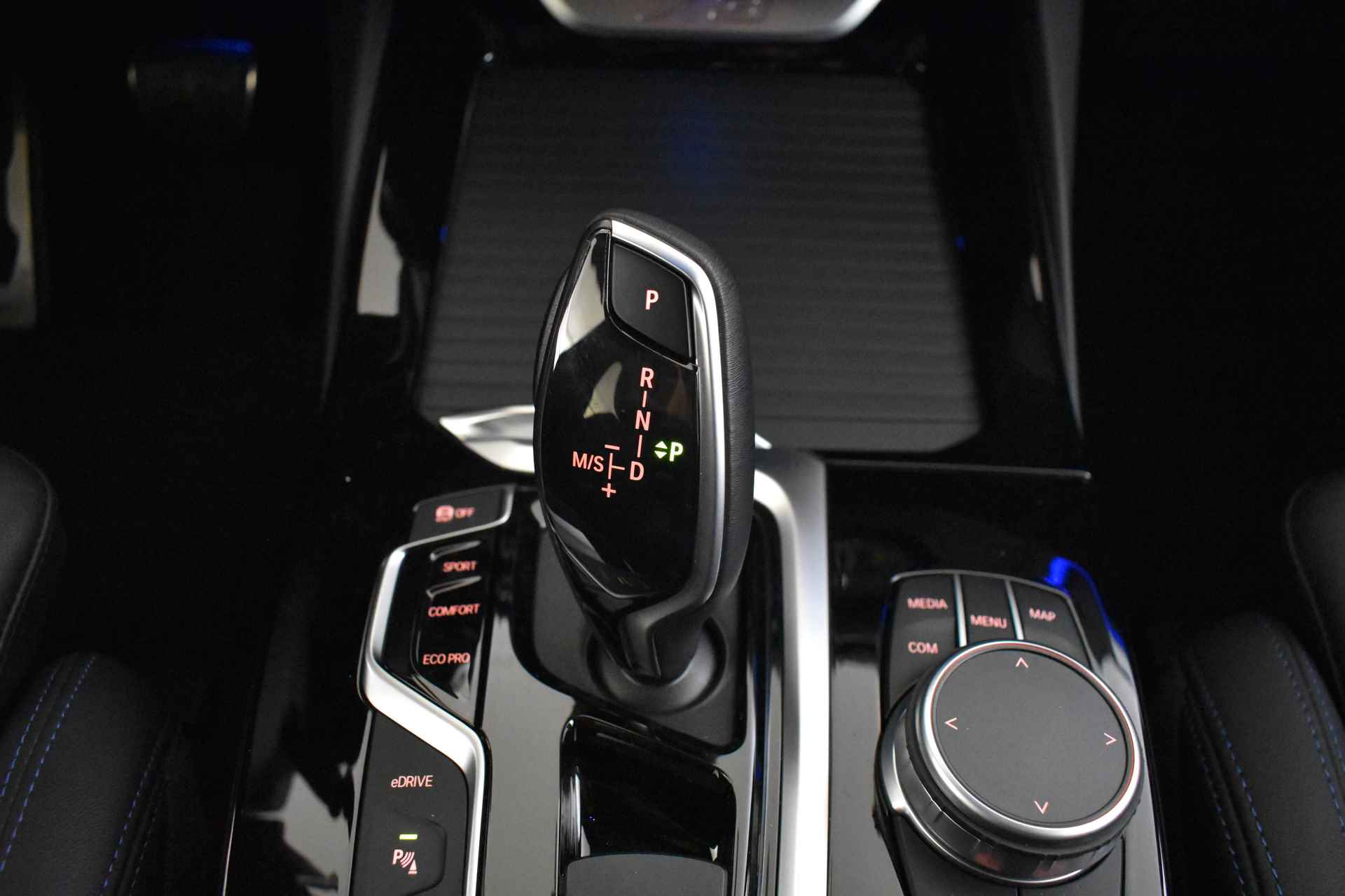 BMW X3 xDrive30e Executive M Sport Automaat / Trekhaak / Sportstoelen / Adaptieve LED / Comfort Access / Head-Up / Parking Assistant / Gesture Control - 27/52