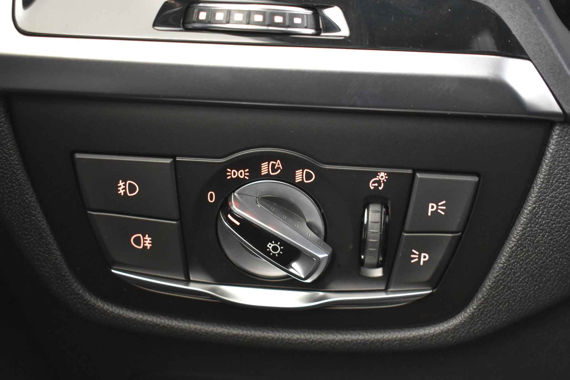 BMW X3 xDrive30e Executive M Sport Automaat / Trekhaak / Sportstoelen / Adaptieve LED / Comfort Access / Head-Up / Parking Assistant / Gesture Control - 34/52