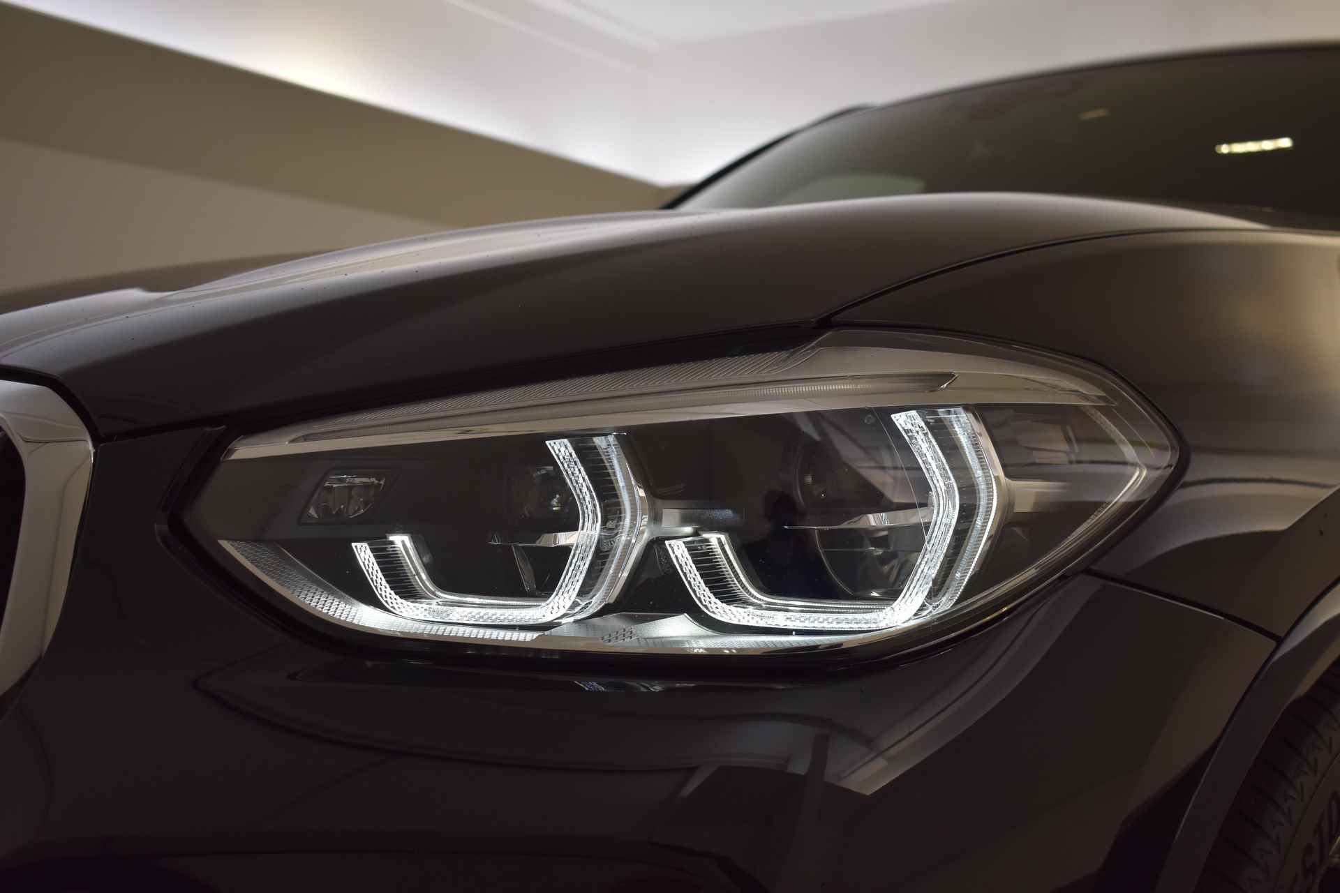 BMW X3 xDrive30e Executive M Sport Automaat / Trekhaak / Sportstoelen / Adaptieve LED / Comfort Access / Head-Up / Parking Assistant / Gesture Control - 47/52