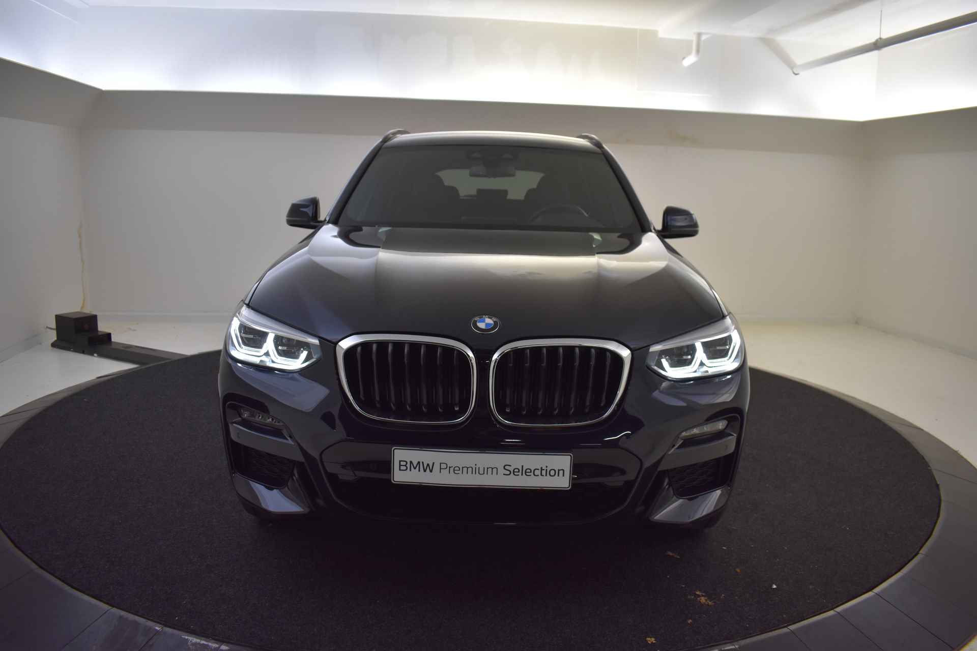 BMW X3 xDrive30e Executive M Sportpakket / Trekhaak / Sportstoelen / Adaptieve LED / Comfort Access / Head-Up / Parking Assistant / Gesture Control - 48/52