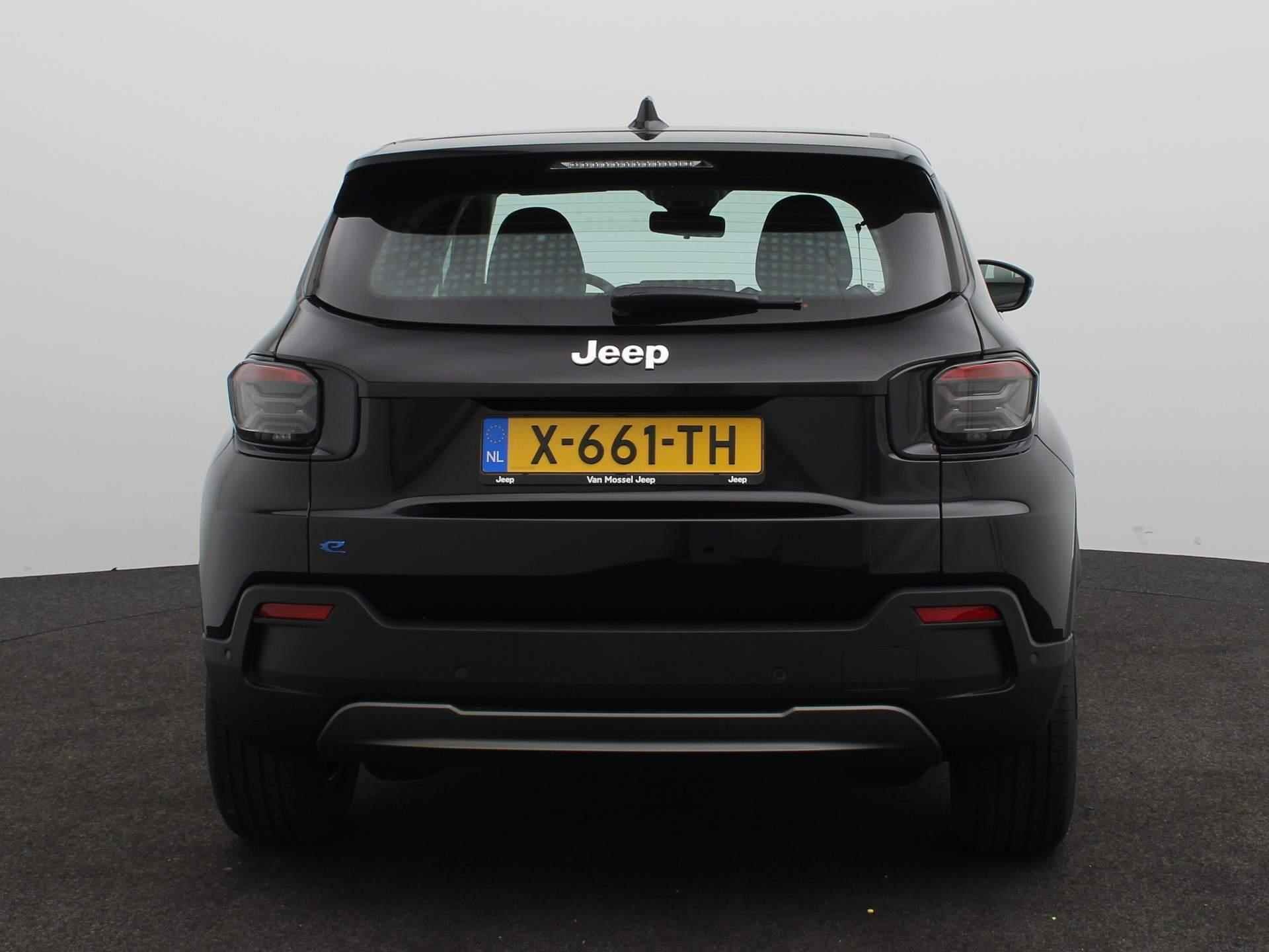 Jeep Avenger Altitude 54kWh | Stoelverwarming Voor | Parkeersensoren Achter | 16 Inch Velgen | Apple Carplay & Android Auto | - 5/25