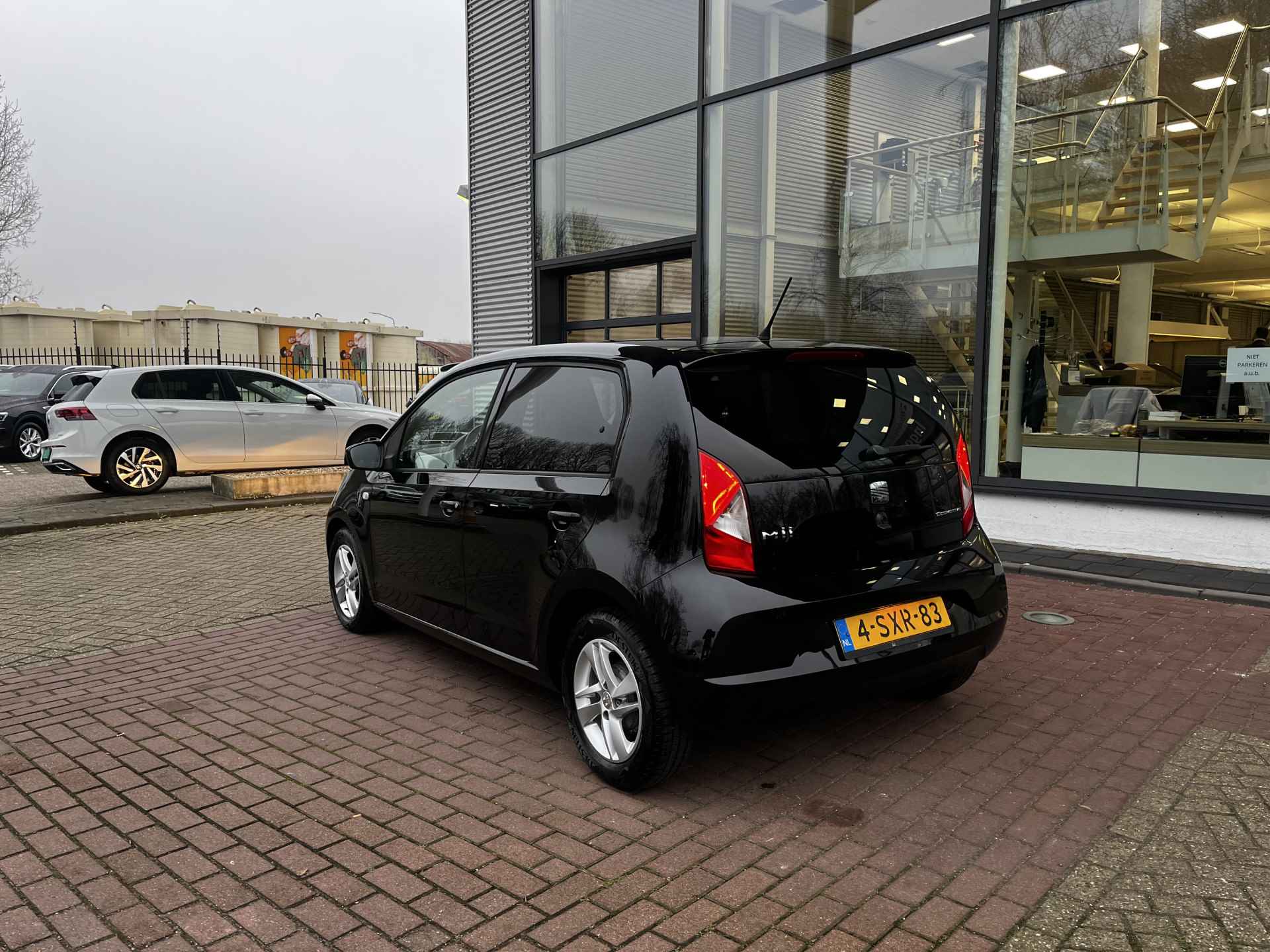 SEAT Mii 1.0 Chill Out Lederen stuurwiel / airco / 14'' LM / getint glas / 12 maanden garantie! - 14/23