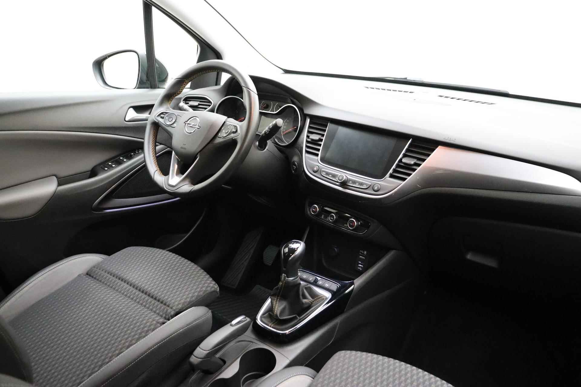 Opel Crossland X 1.2 Turbo Innovation 110pk Navigatie | Trekhaak Afneembaar | Climate Control | Camera | 17" Lichtmetalen Velgen | 1e Eigenaar | Weinig kilometers - 4/38