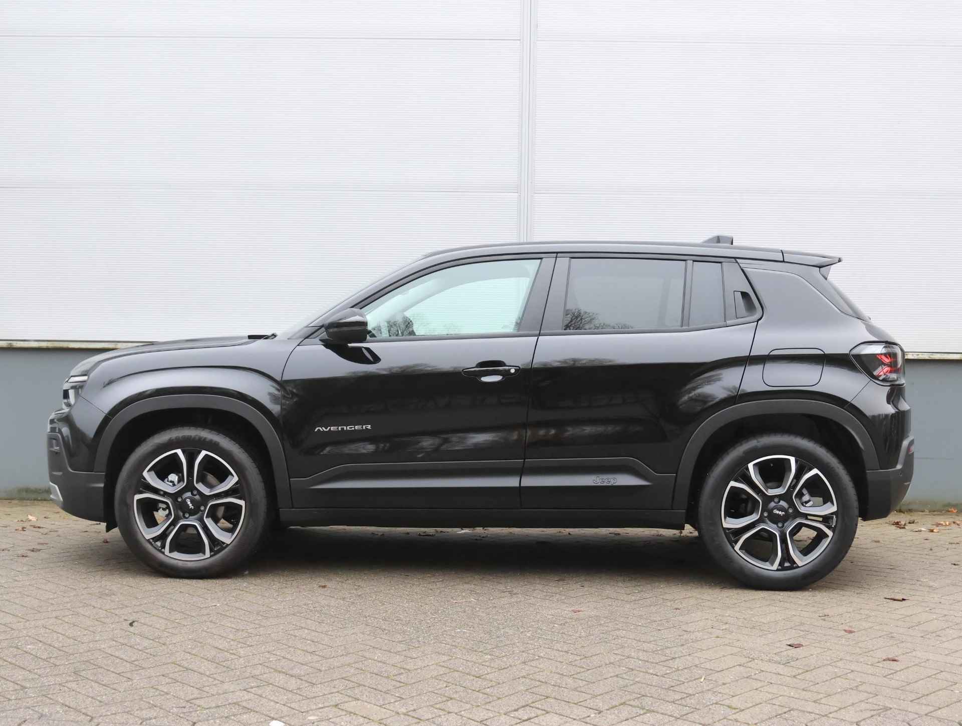 Jeep Avenger 100pk Turbo Altitude (NIEUW!!/Climate/AppleCarPlay/Adapt.Cruise/FULL LED/17"LMV) - 3/44