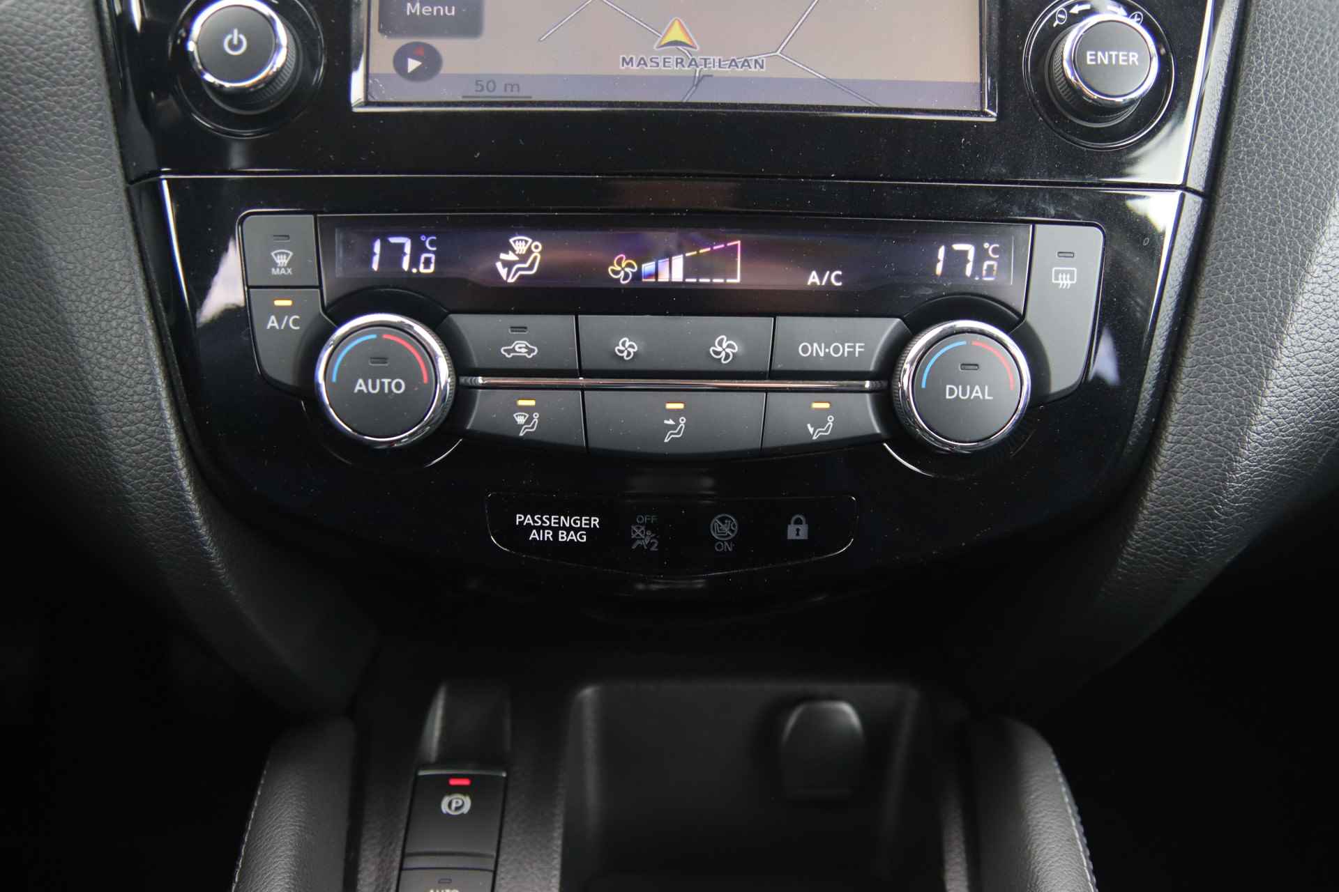 Nissan QASHQAI 1.2 N-Connecta Facelift, 360* camera, Navi, Pano, Carplay LENTE UITVERKOOP! - 25/46