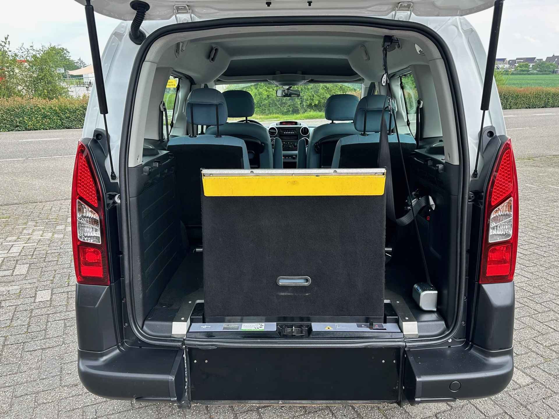 Citroen Berlingo 1.6 e-HDi Tendance AUTOMAAT | ROLSTOEL | VERLAAGDE VLOER | BOVAG!! - 12/27