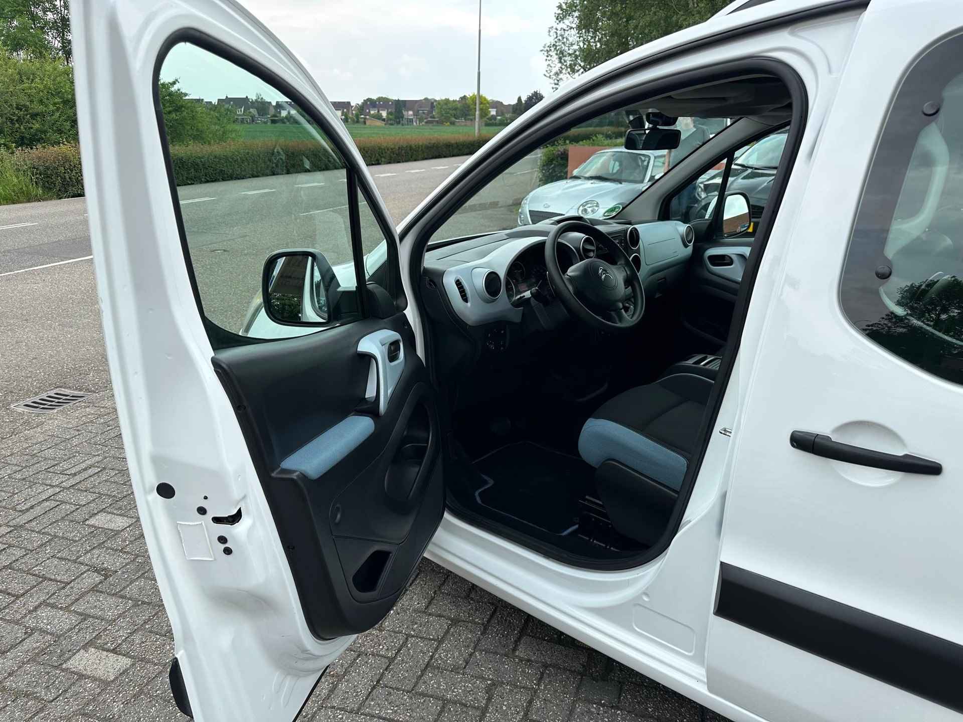 Citroen Berlingo 1.6 e-HDi Tendance AUTOMAAT | ROLSTOEL | VERLAAGDE VLOER | BOVAG!! - 19/27