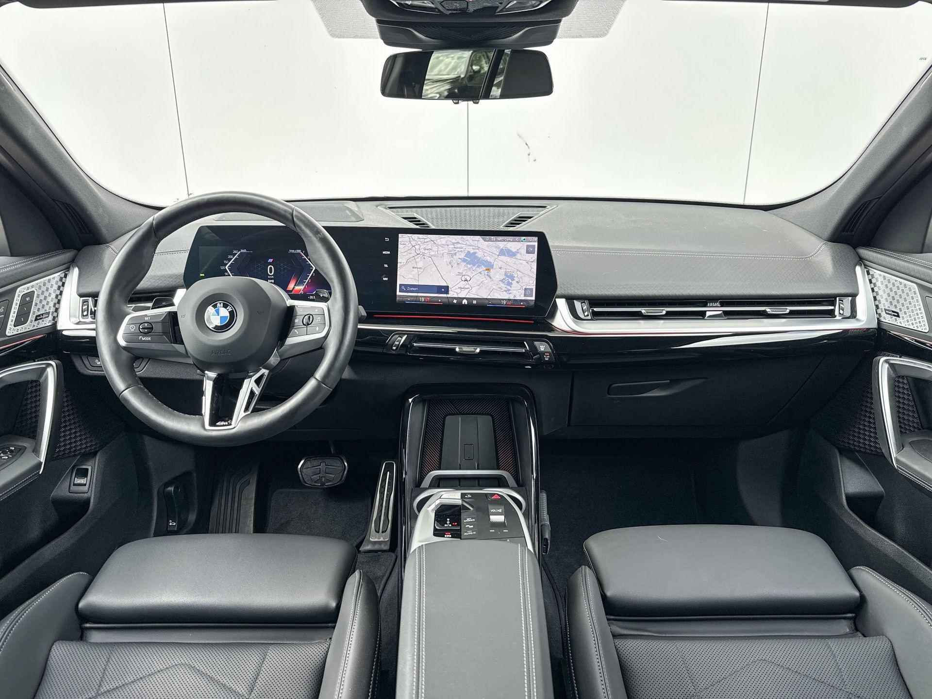 BMW X2 sDrive20i M-Sport Pro Head Up / Harman Kardon / Driving Assistant Plus / Parking Assistant Plus / Adaptieve LED koplampen /  Iconic Glow / Glazen Dak / Elektrisch Verstelbare Voorstoelen / Stuurwielrand Verwarmd / Comfort Access / 20 inch / Getinte Ramen - 7/24