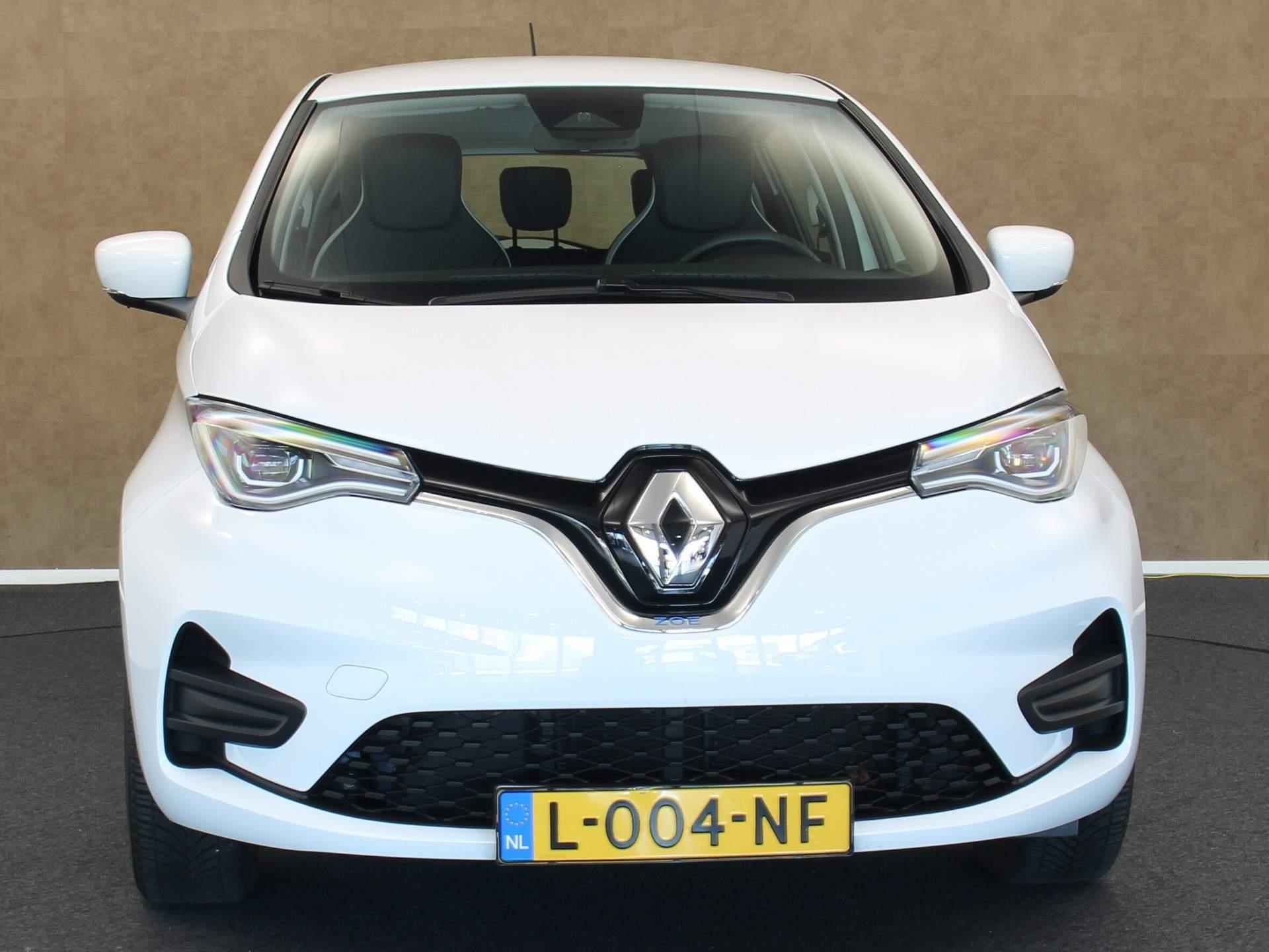 Renault ZOE R110 Life 52 kWh - KOOP ACUU - €2.000 EURO SUBSIDIE MOGELIJK! - PARKEERSENSOREN ACHTER - KEYLESS ENTRY & START - CRUISE CONTROL - 8/31