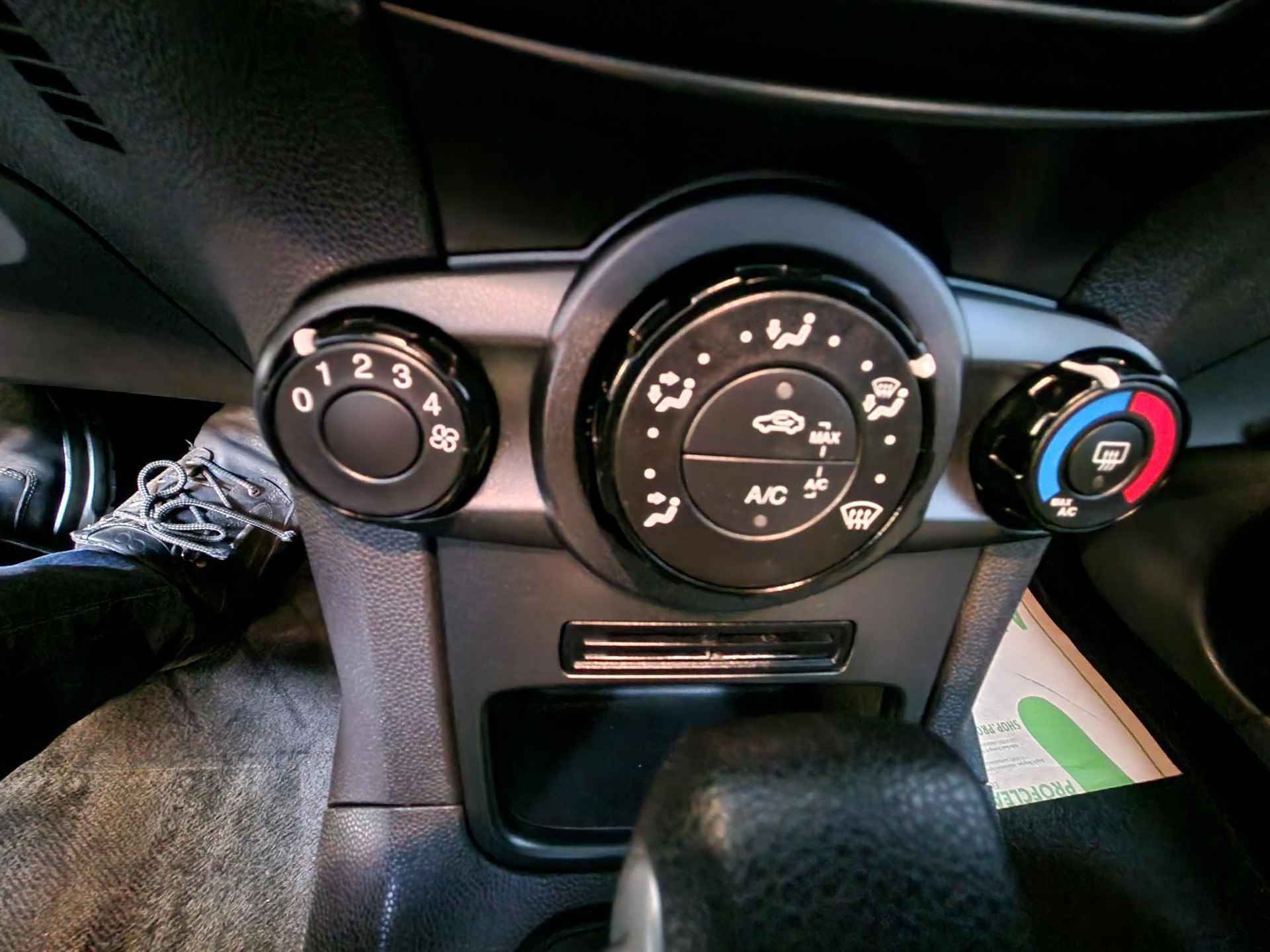 Ford Fiesta 1.0 EcoBoost Automaat 42.000KM !!!!!!!!!!!! - 22/32