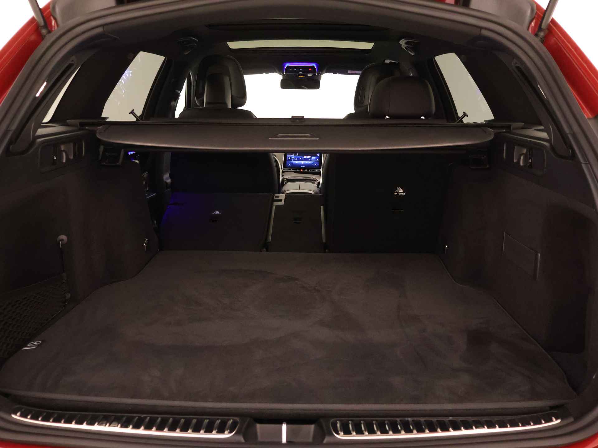 Mercedes-Benz C-Klasse Estate 180 AMG-Line | Night-pakket | Panoramadak | Burmester Sound | Dodehoek Ass. | Stoelverwarming | Parkeersensoren + achtercamera Inclusief 24 maanden MB Certified garantie voor Europa. - 38/45