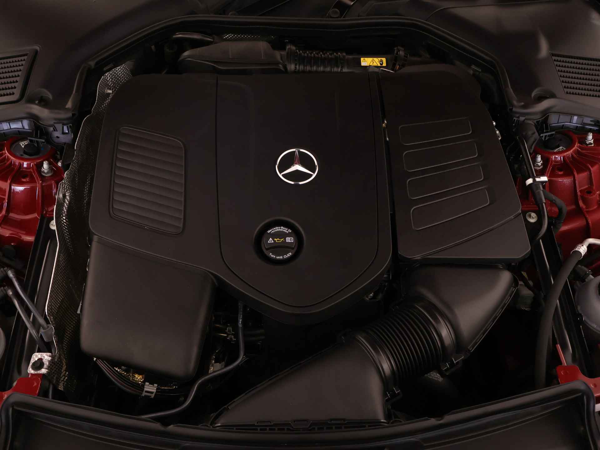 Mercedes-Benz C-Klasse Estate 180 AMG-Line | Night-pakket | Panoramadak | Burmester Sound | Dodehoek Ass. | Stoelverwarming | Parkeersensoren + achtercamera Inclusief 24 maanden MB Certified garantie voor Europa. - 41/45