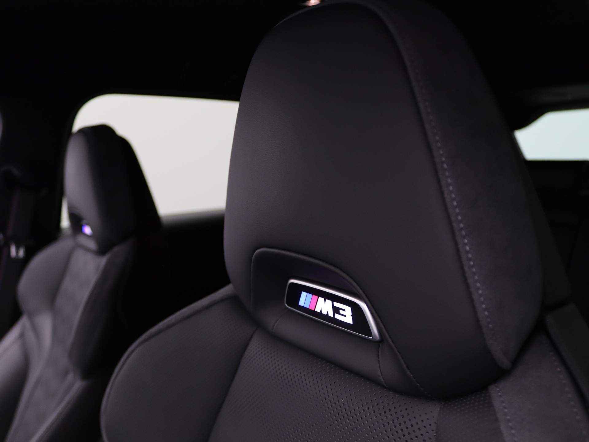 BMW M3 Touring xDrive Competition High Executive xDrive Competition / Stoelventilatie voor beide voorstoelen / M Drive Professional / Comfort Access / Driving Assistant Professional - 32/33
