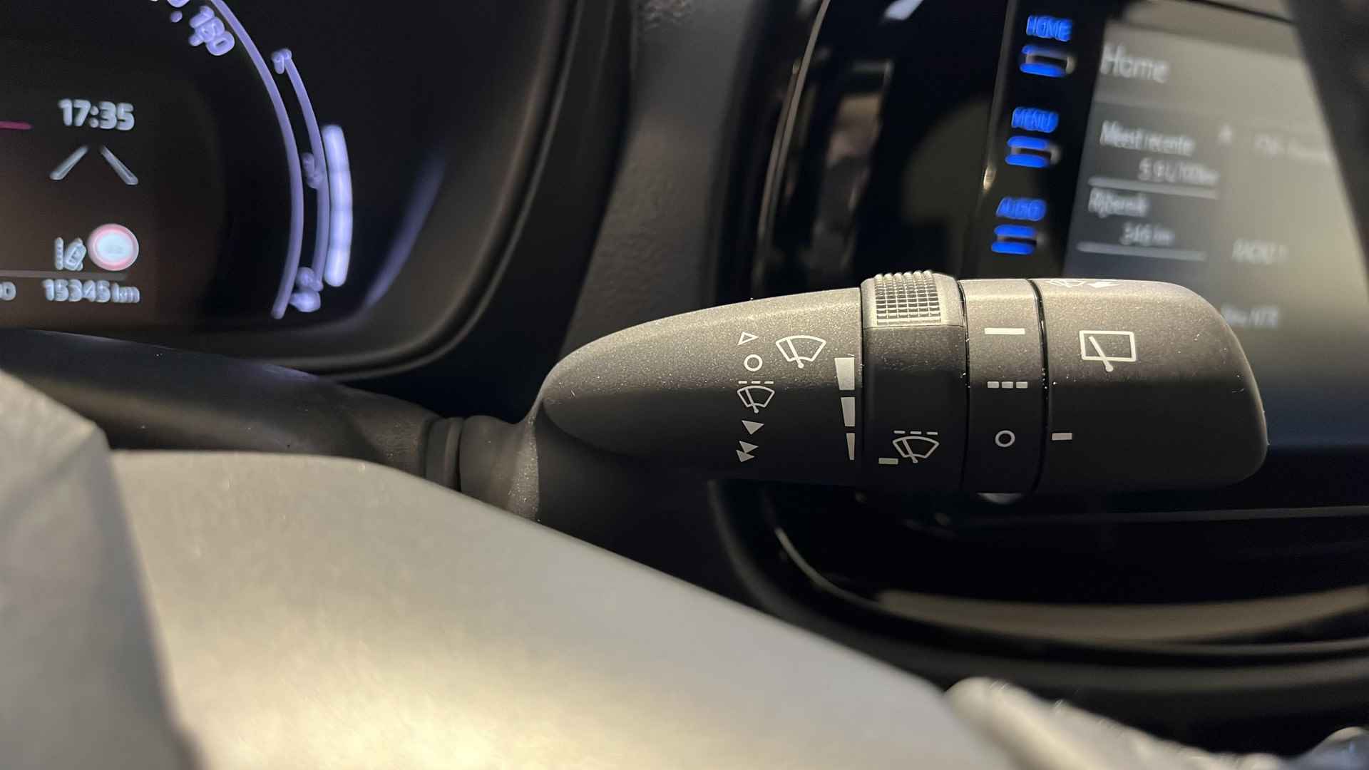 Toyota Aygo X 1.0 VVT-i MT Pulse | All-in prijs | Stoelverwarming | AppleCarplay/AndroidAuto | Camera | - 21/30