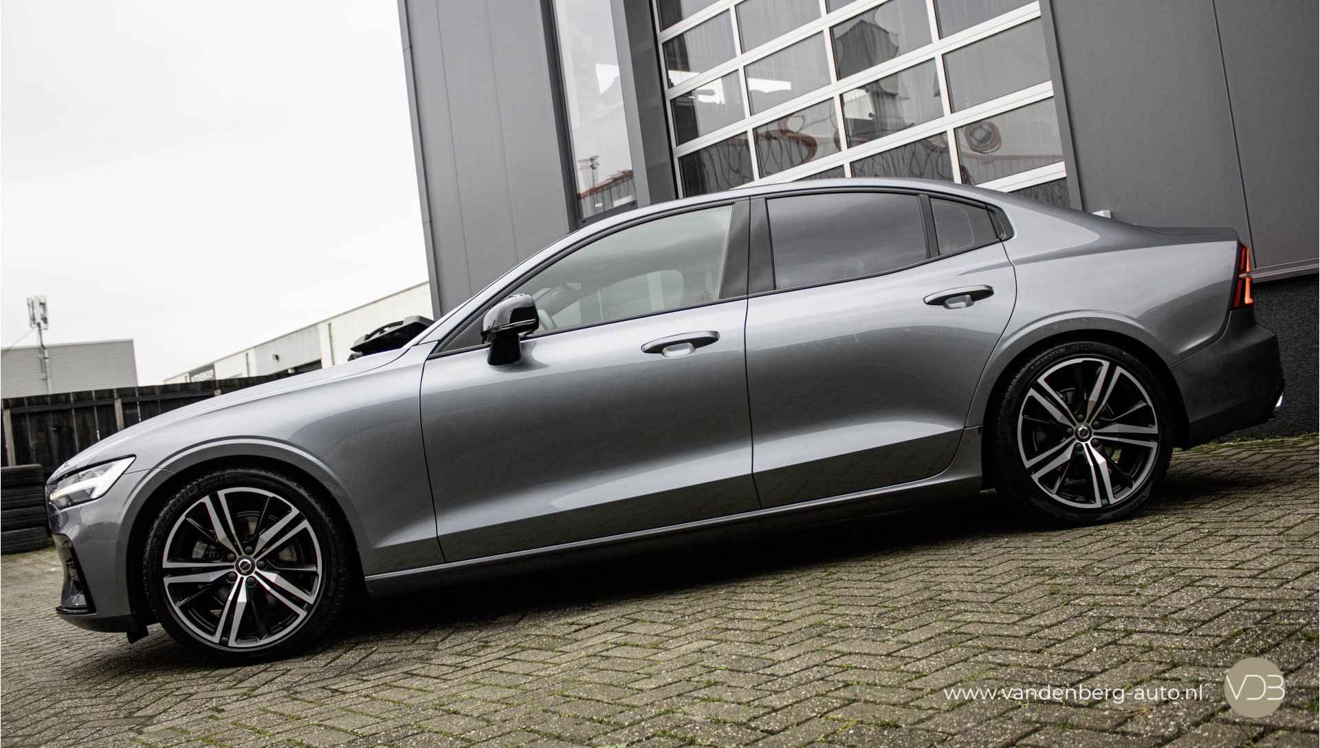 Volvo S60 2.0 T4 211pk R-Design Origineel NL - 3/14