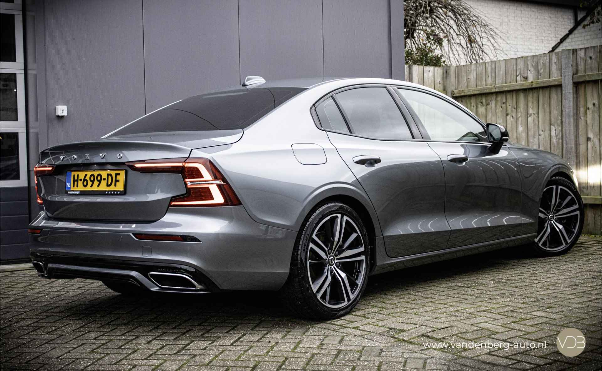 Volvo S60 2.0 T4 211pk R-Design Origineel NL - 5/14