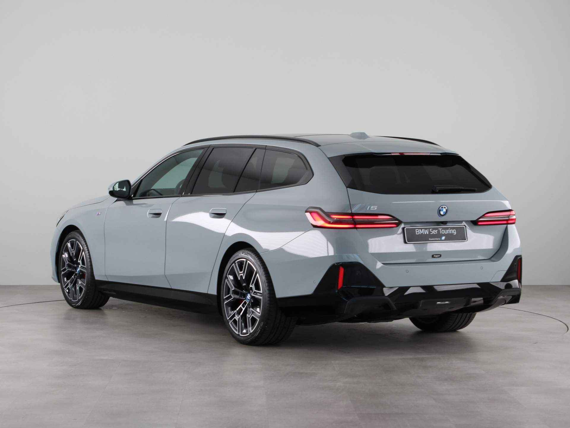 BMW i5 eDrive40 Touring M Sport Edition M Sportpakket Pro - 12/27