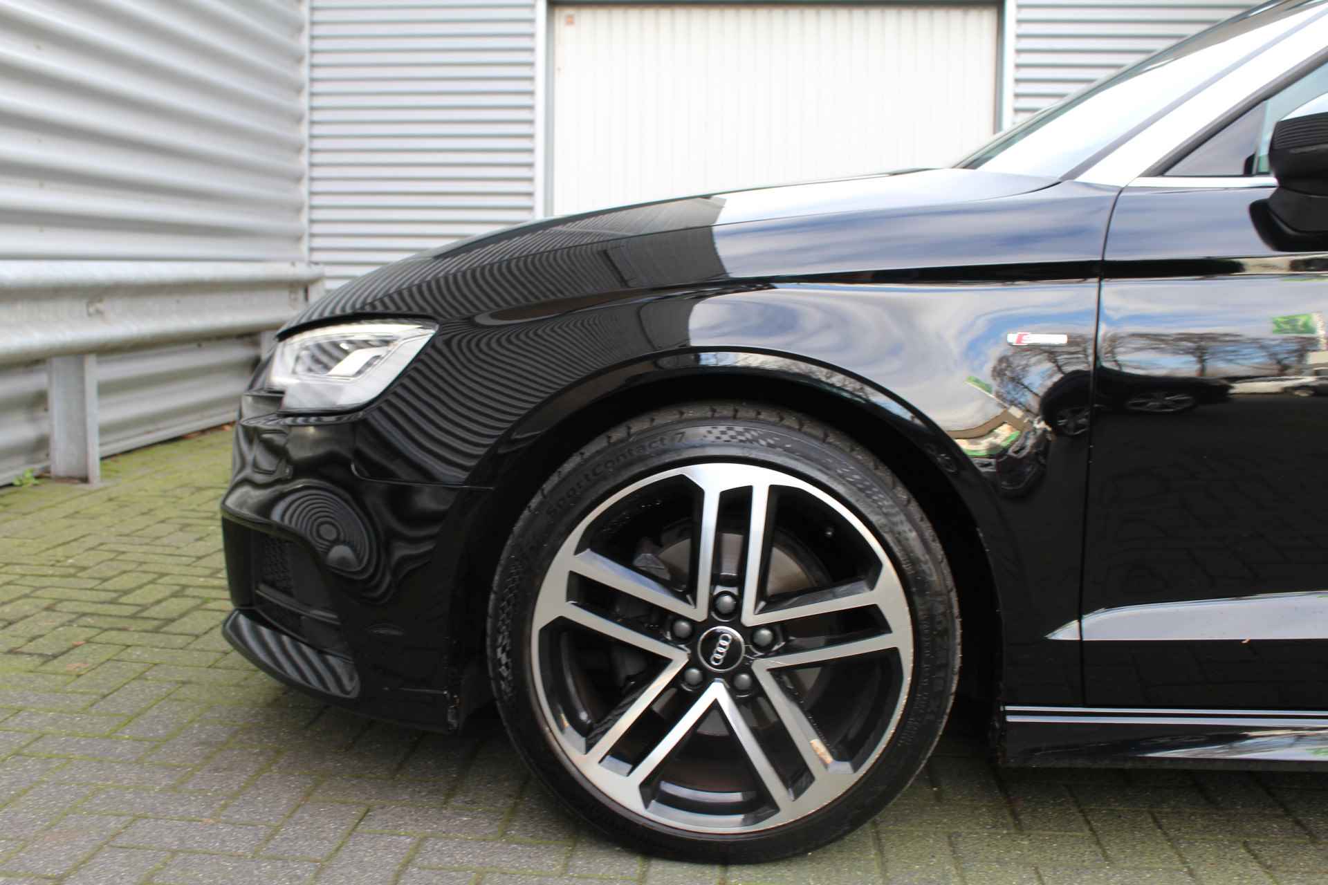 Audi A3 Cabriolet 1.5 TFSI 150pk Sport S Line Edition Clima Cruise B&O PDC LED 18"LMV Stoel en Nek verwarming - 34/37