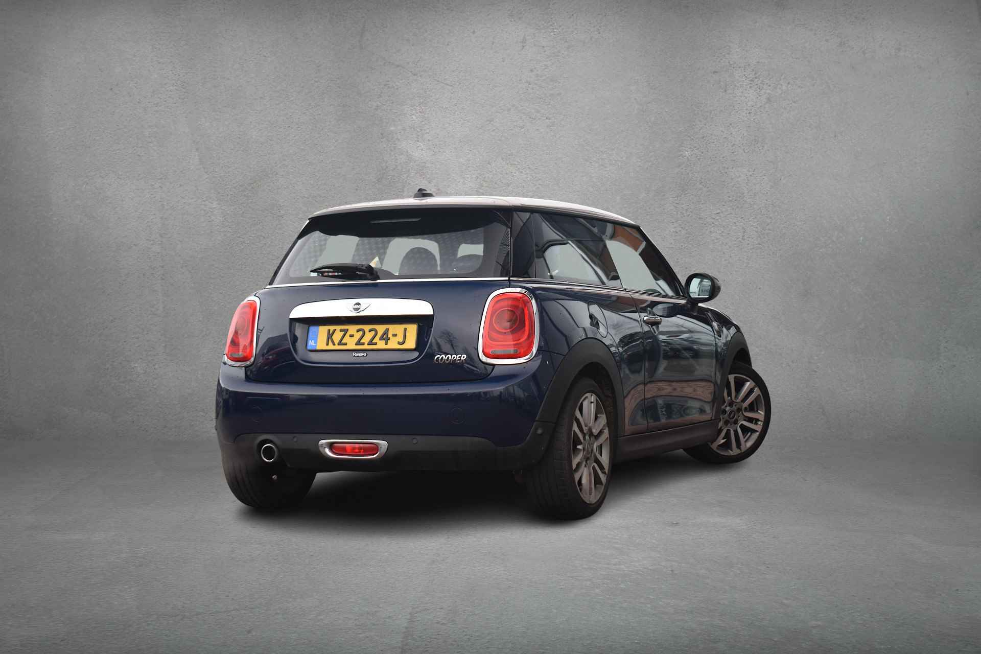 MINI Mini 1.5 Cooper Chili Serious Business | Pano | HUD | Leer | Sportstoelen | Camera - 4/12