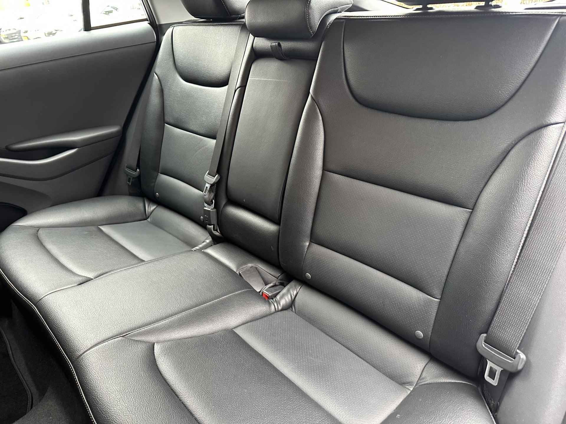 Hyundai IONIQ Premium EV Automaat / €2000,- SUBSIDIE MOGELIJK / Climate Control / Navigatie / Cruise Control Adaptief /  Apple Carplay & Android Auto / - 6/28