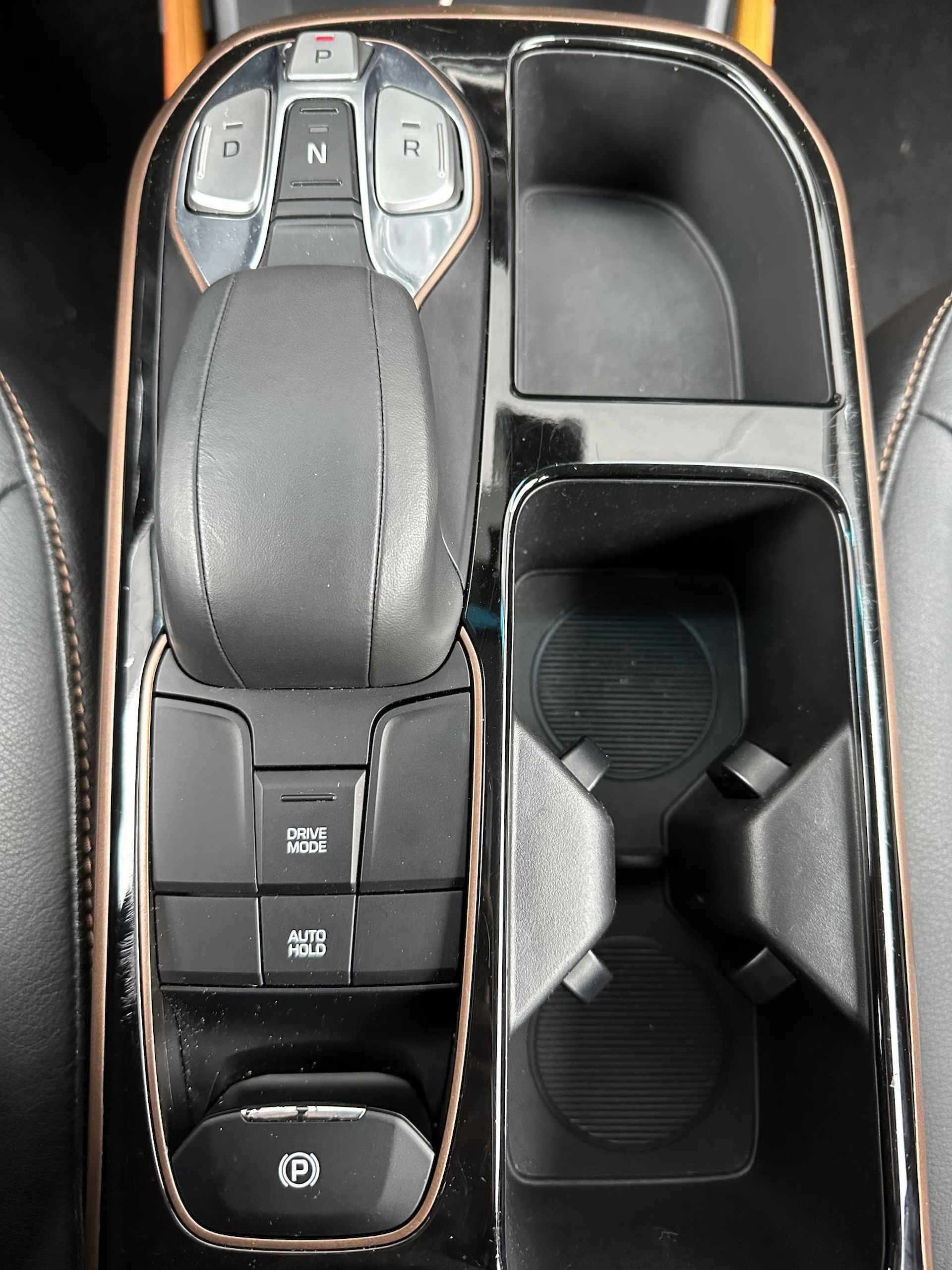 Hyundai IONIQ Premium EV Automaat / €2000,- SUBSIDIE MOGELIJK / Climate Control / Navigatie / Cruise Control Adaptief /  Apple Carplay & Android Auto / - 8/28