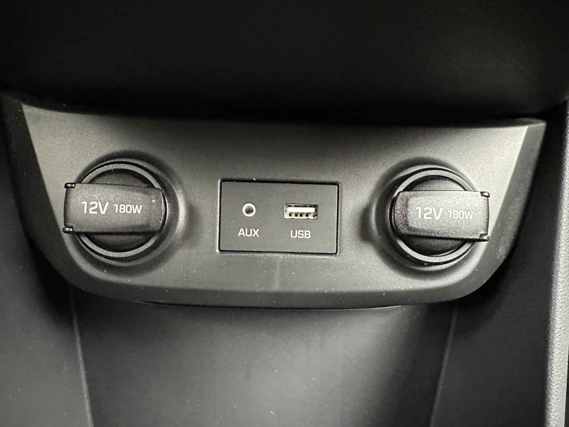 Hyundai IONIQ Premium EV Automaat / €2000,- SUBSIDIE MOGELIJK / Climate Control / Navigatie / Cruise Control Adaptief /  Apple Carplay & Android Auto / - 26/28