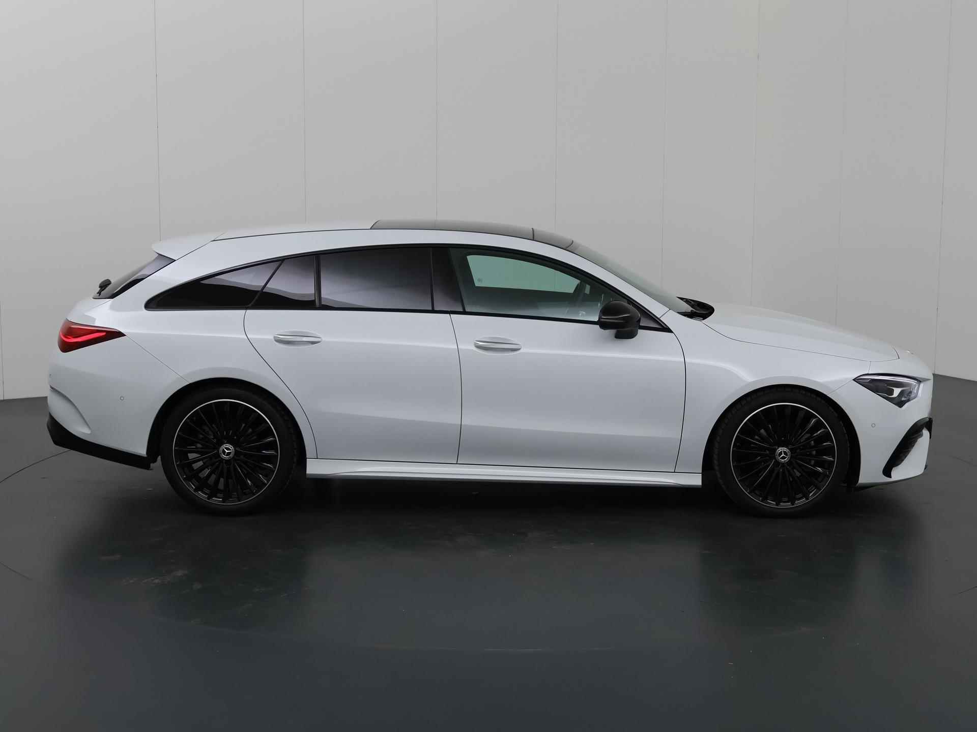 Mercedes-Benz CLA 180 Shooting Brake 180 AMG Line | Panorama dak | Night Pakket | 19 inch | Digitaalwit | Sfeerverlichting - 7/47