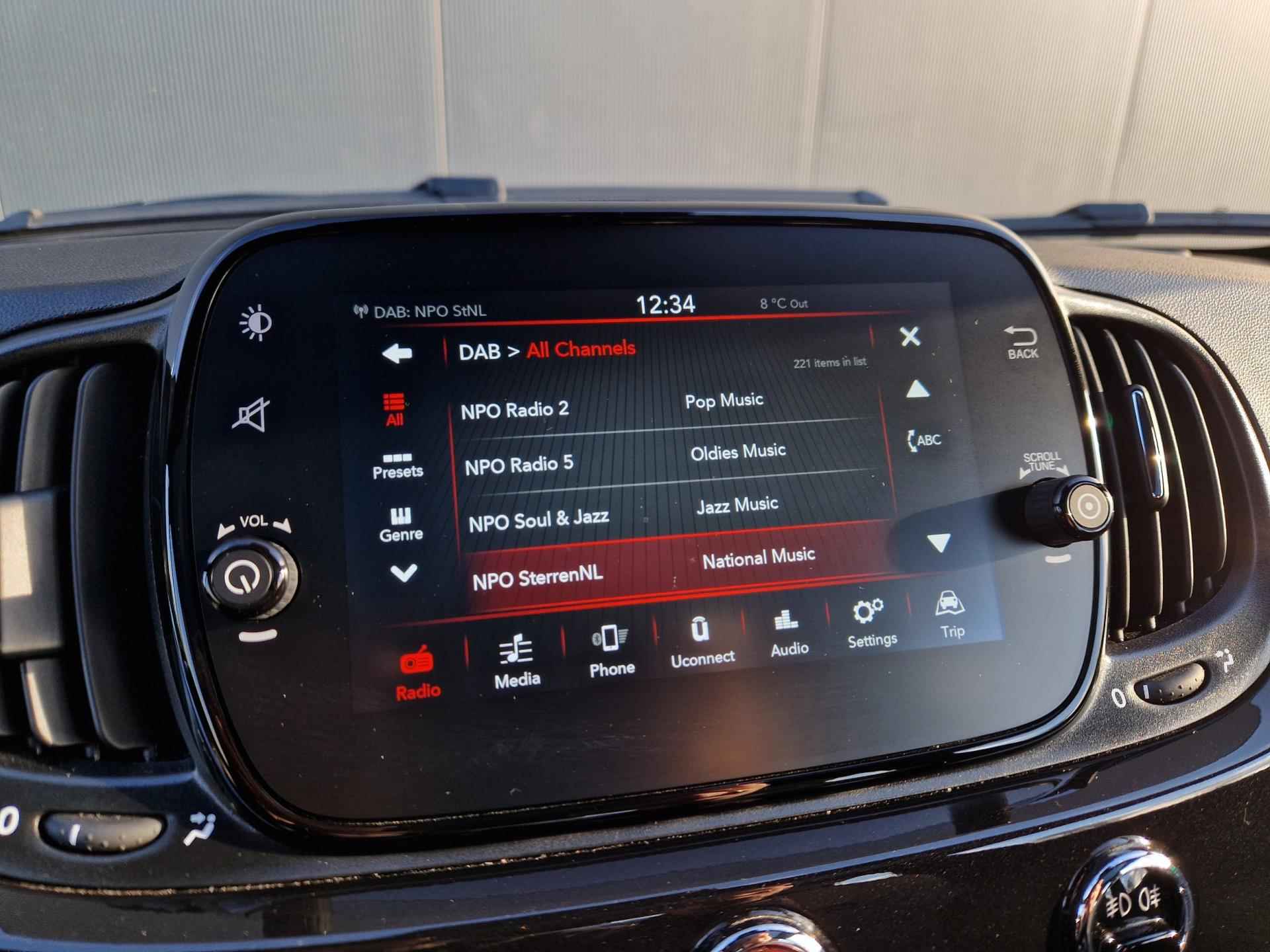 Fiat 500 1.0 Hybrid Dolcevita /Carplay /Android Auto /Panoramadak /1e eigenaar - 11/25