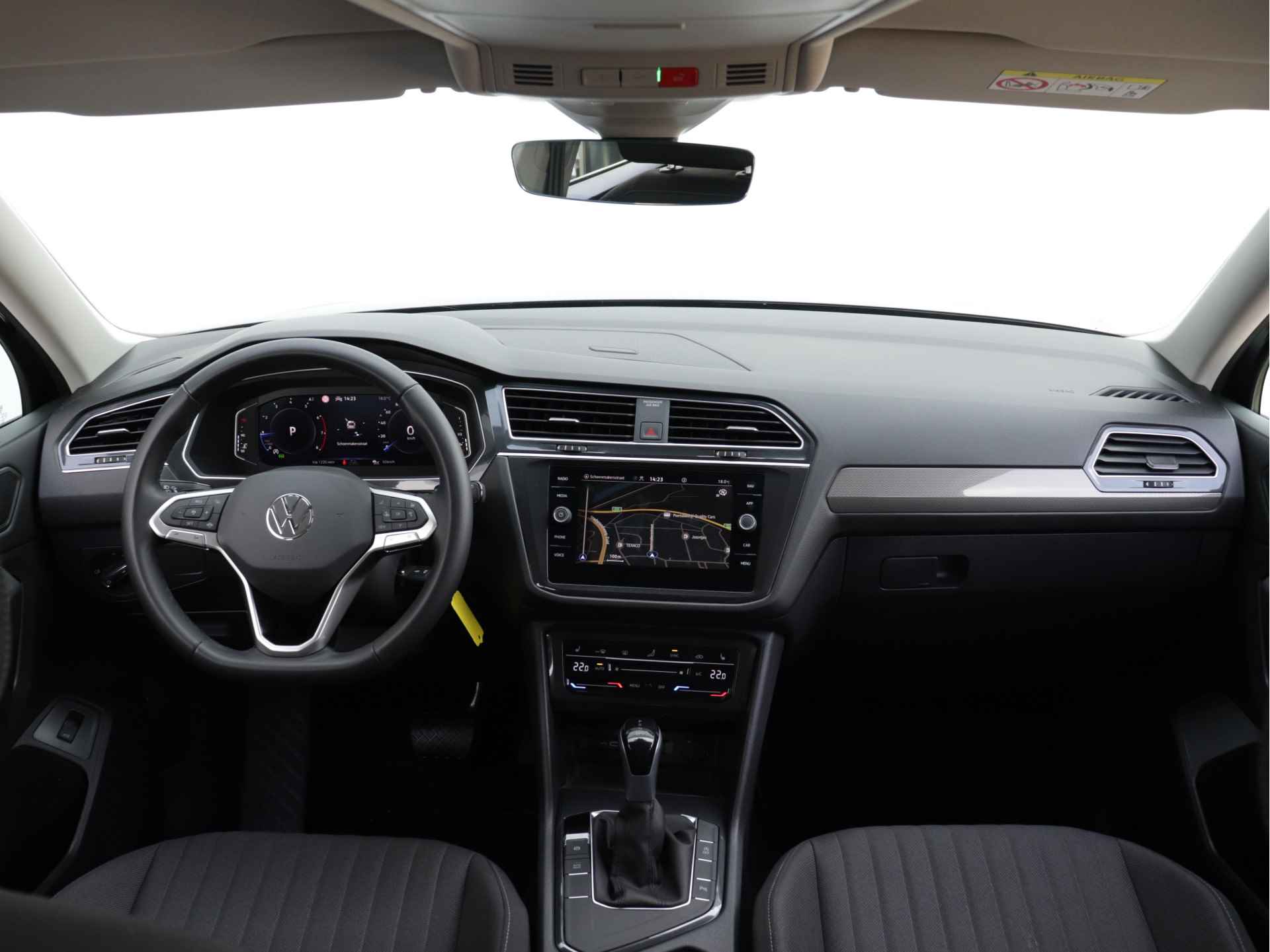 Volkswagen Tiguan Allspace 1.5 TSI Life 7p. 150pk Automaat | Navigatie | Stoel- en Stuurverwarming | 18" Velgen | Parkeersensoren | - 16/44