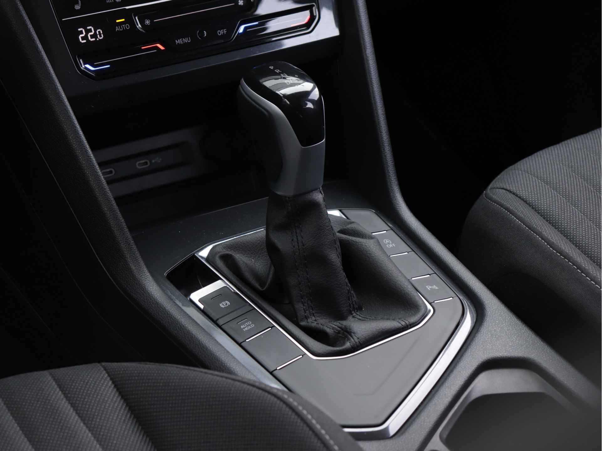 Volkswagen Tiguan Allspace 1.5 TSI Life 7p. 150pk Automaat | Navigatie | Stoel- en Stuurverwarming | 18" Velgen | Parkeersensoren | - 19/44