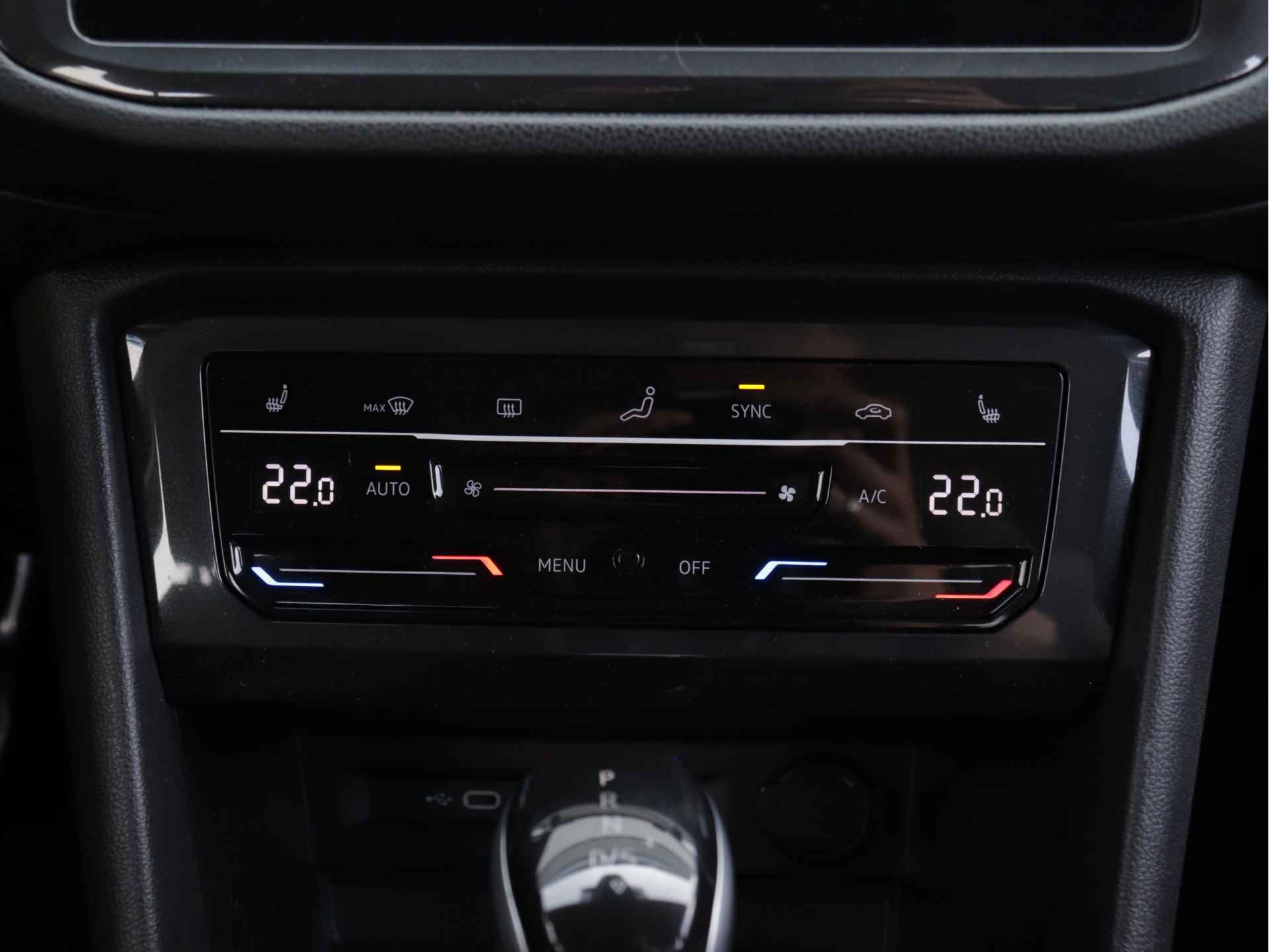 Volkswagen Tiguan Allspace 1.5 TSI Life 7p. 150pk Automaat | Navigatie | Stoel- en Stuurverwarming | 18" Velgen | Parkeersensoren | - 29/44