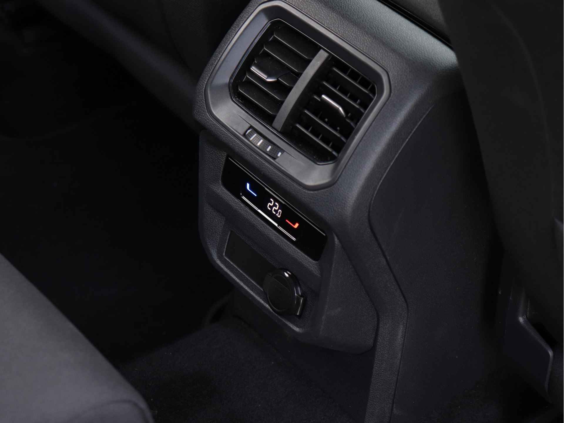 Volkswagen Tiguan Allspace 1.5 TSI Life 7p. 150pk Automaat | Navigatie | Stoel- en Stuurverwarming | 18" Velgen | Parkeersensoren | - 35/44