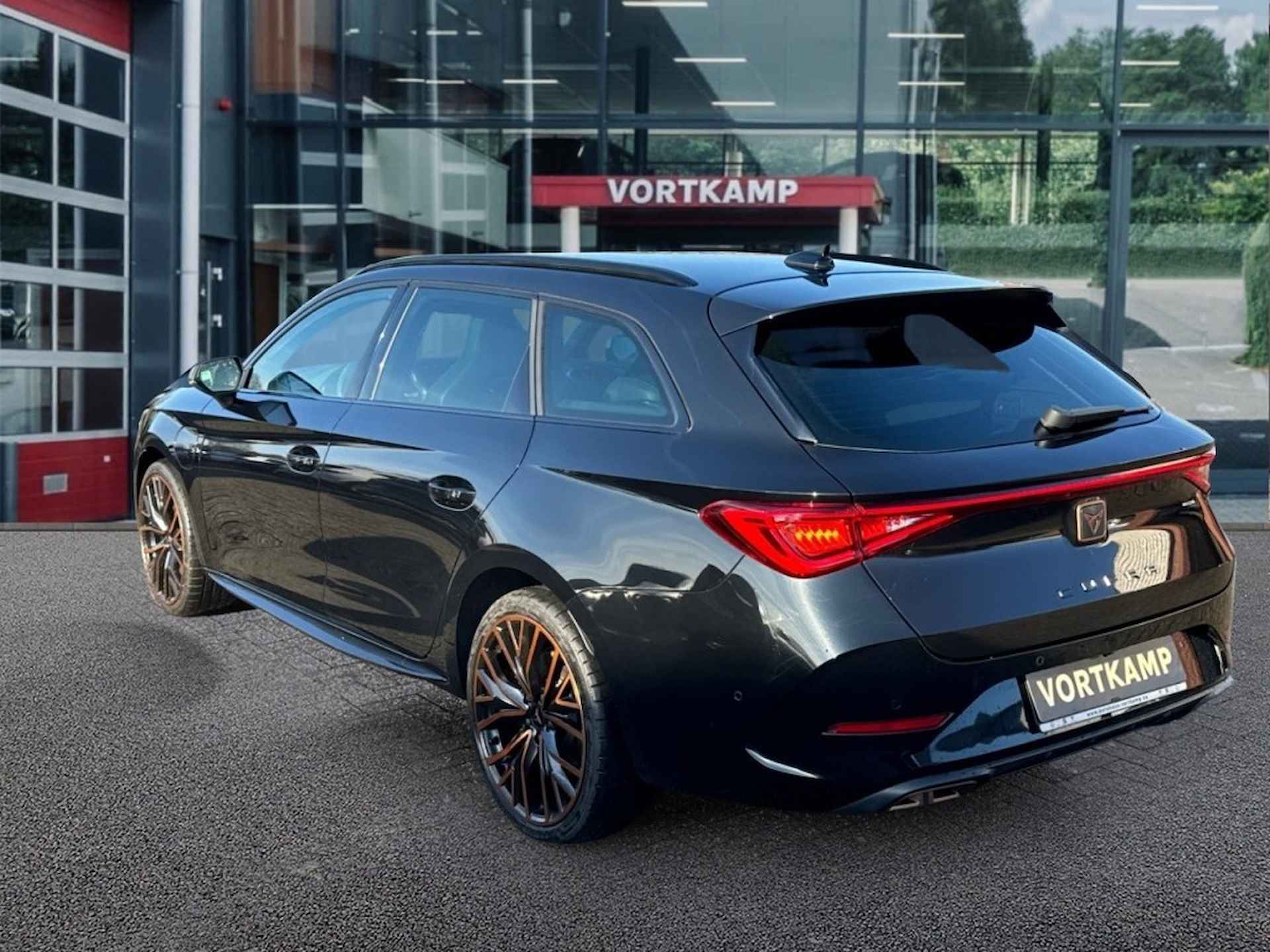 CUPRA Leon Sportstourer 1.4 TSI DSG VZ E-HYBRID TREKHAAK/CAMERA/LEDER/MEMORY/NAVI/ACC/ST - 7/23