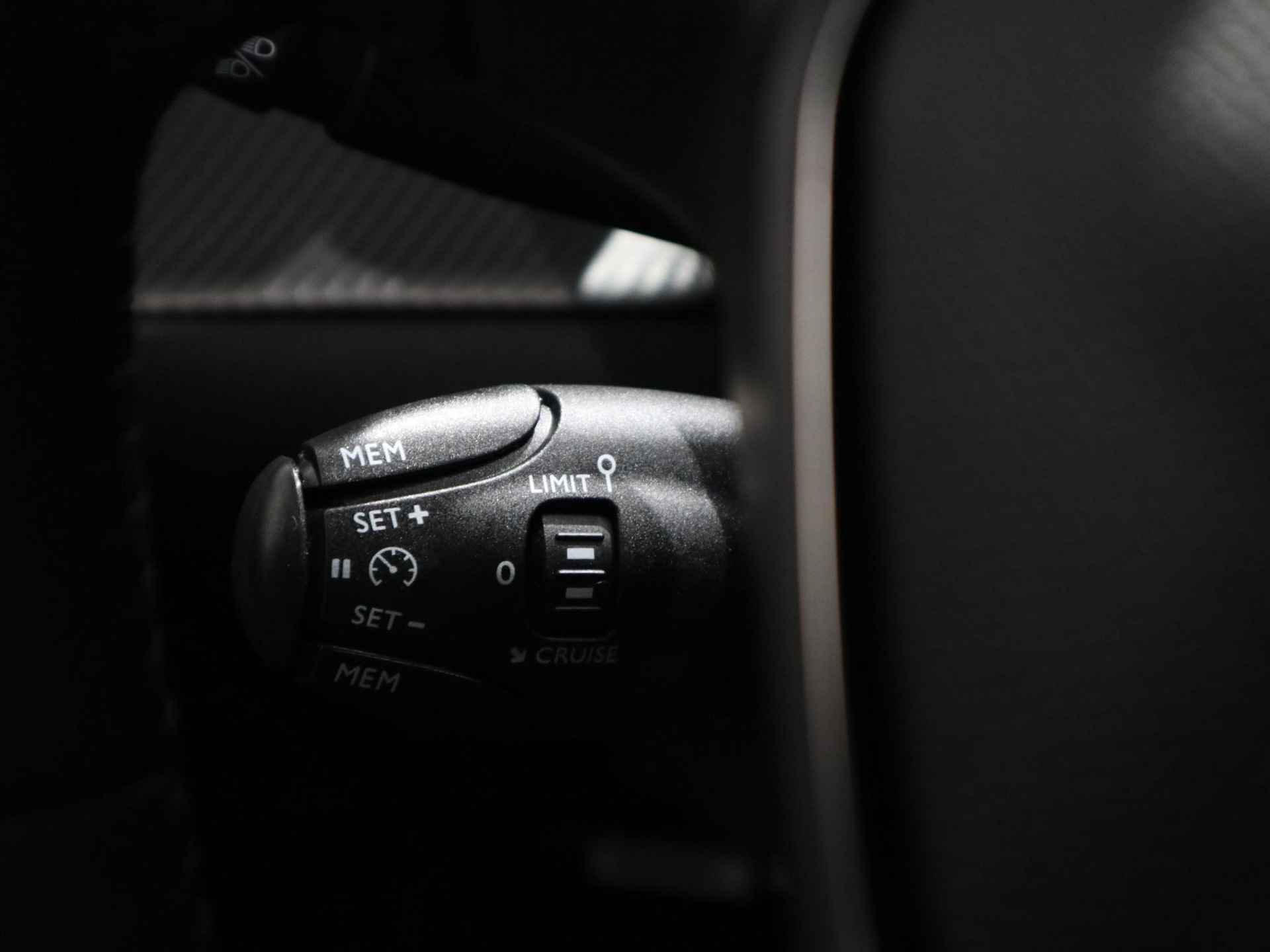 Peugeot 2008 Active - LED - NAVI - CAMERA - 21/40